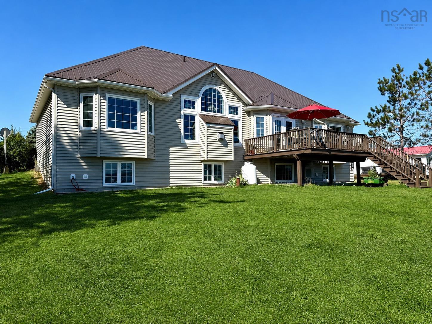 $749,900.00: 9345 366 Highway, Port Howe
