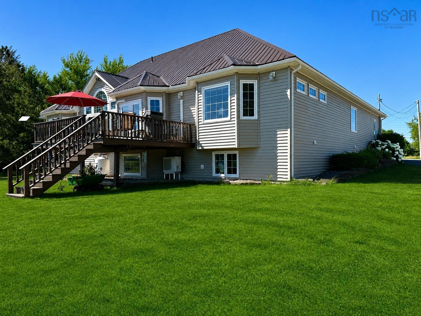 $749,900.00: 9345 366 Highway, Port Howe