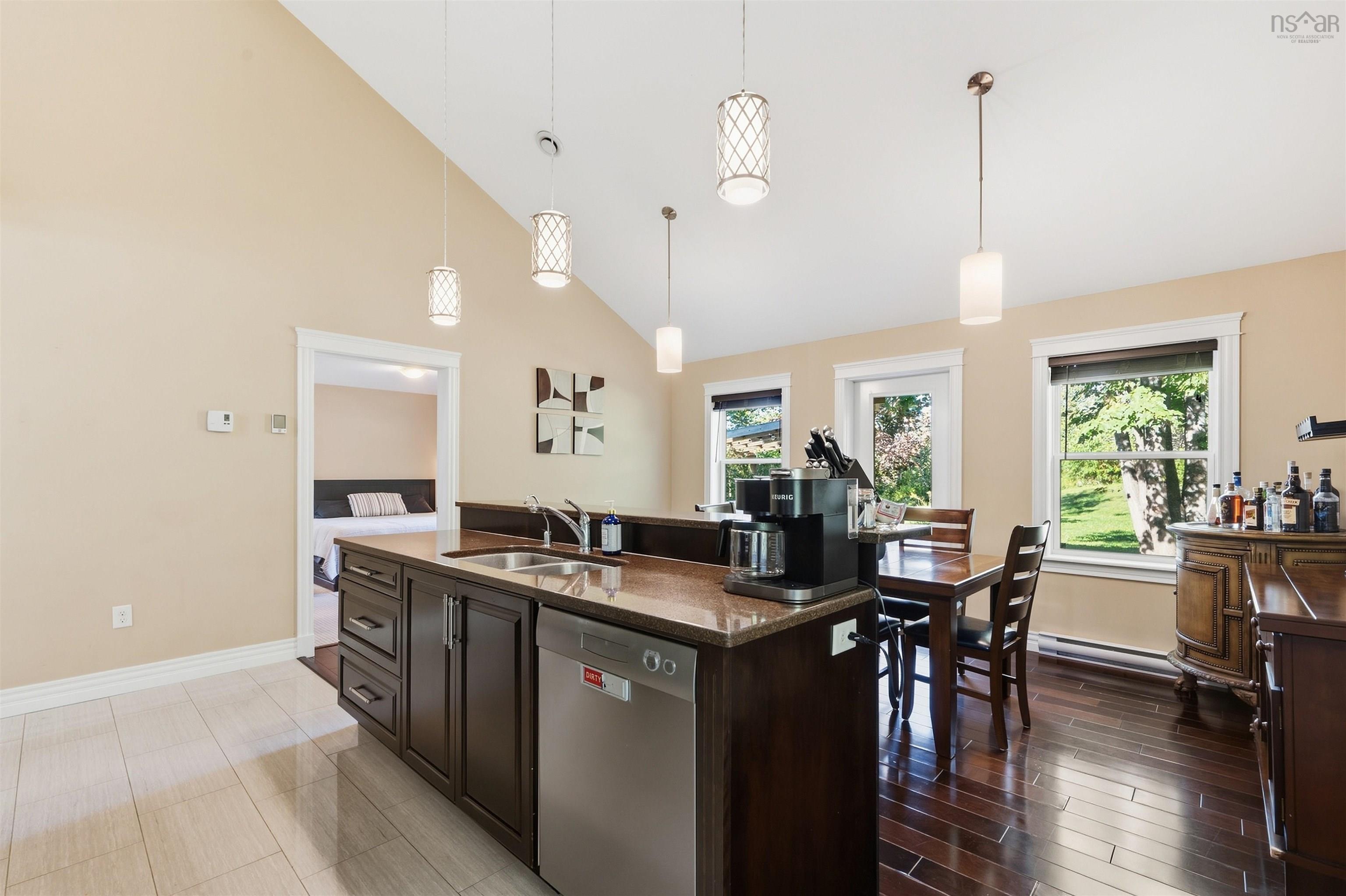 $599,999.00: 26 Country Lake Drive, Lake Echo