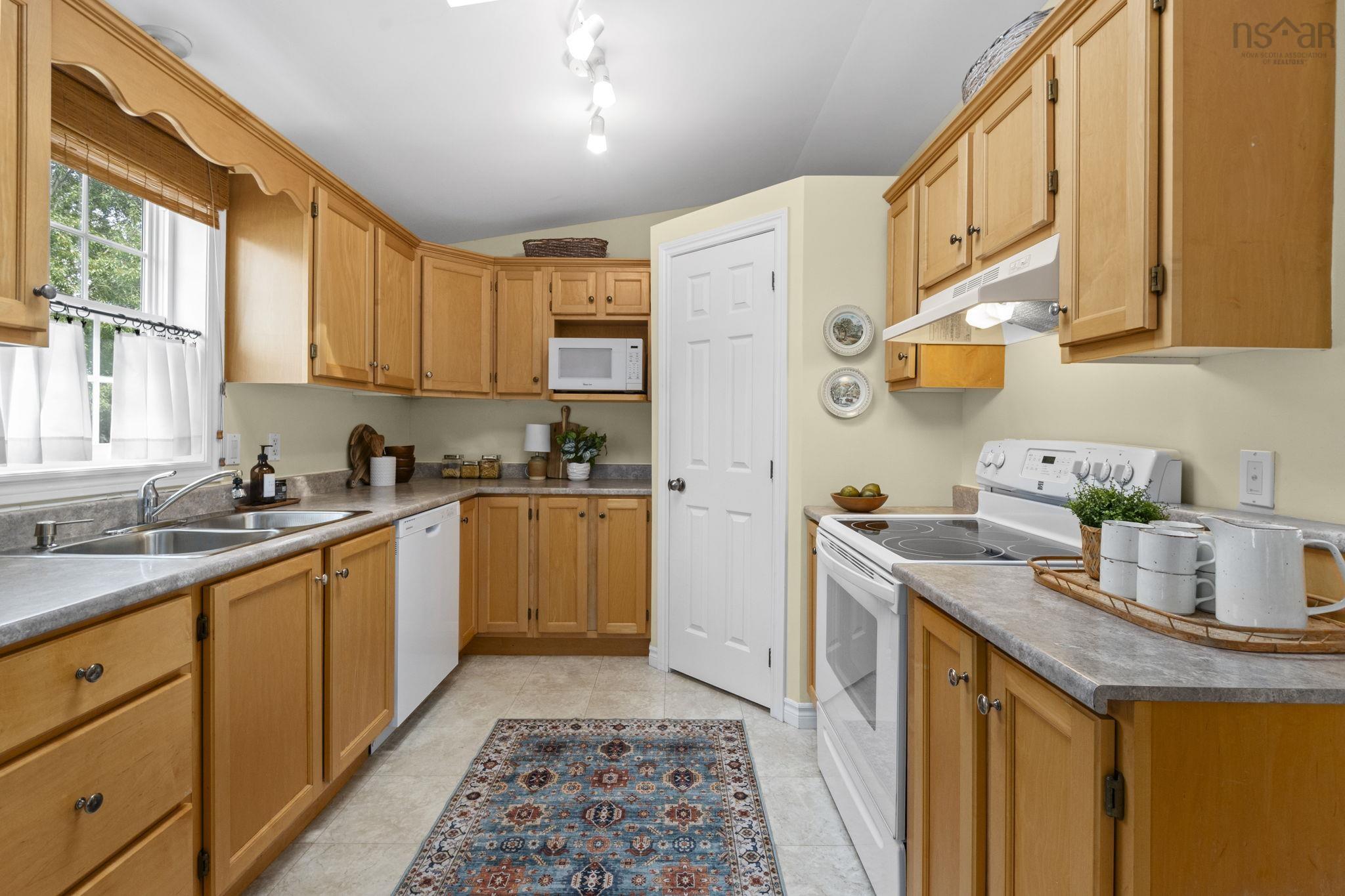 $236,000.00: 33 Commodore Court, New Minas