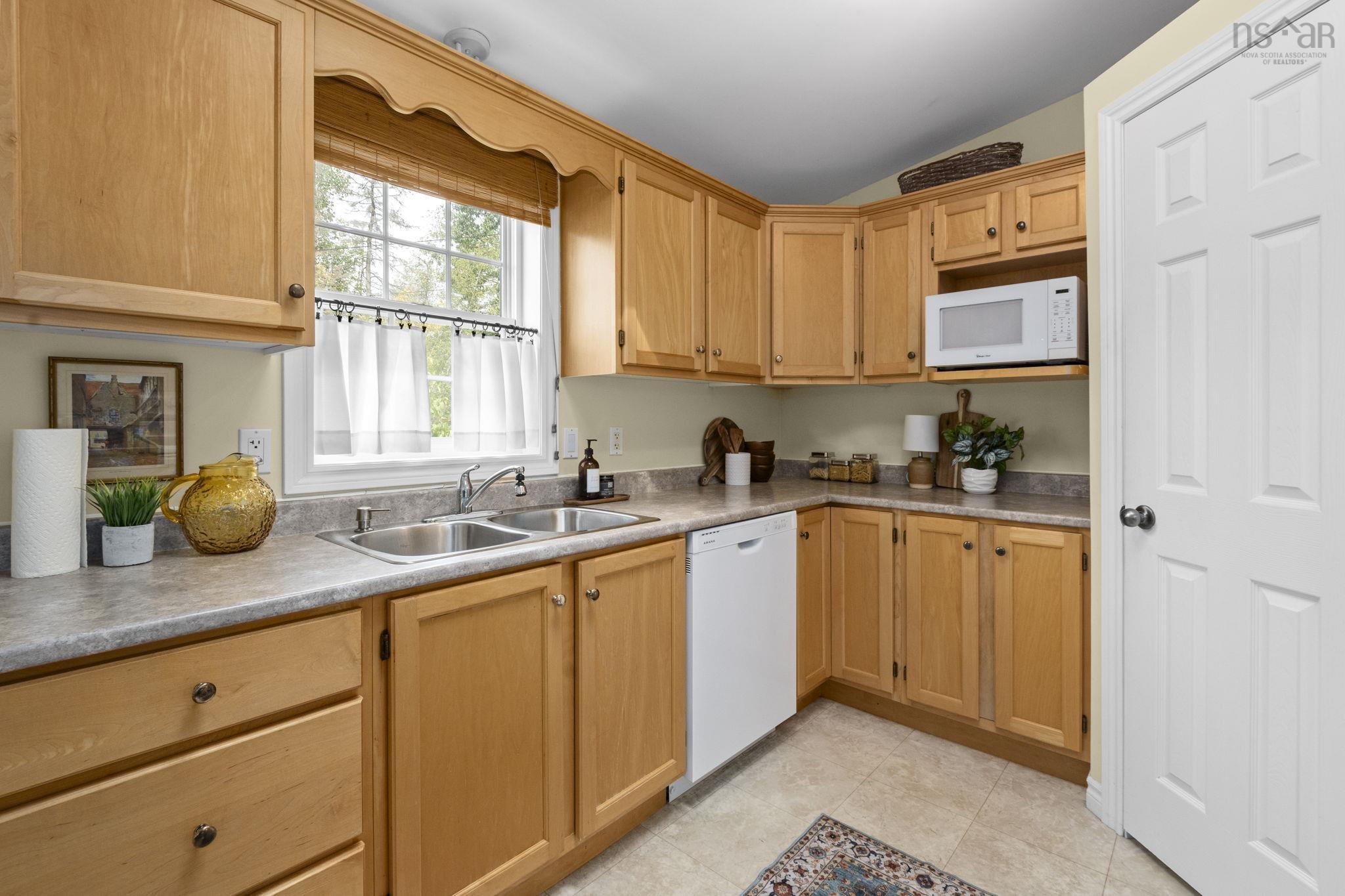 $236,000.00: 33 Commodore Court, New Minas