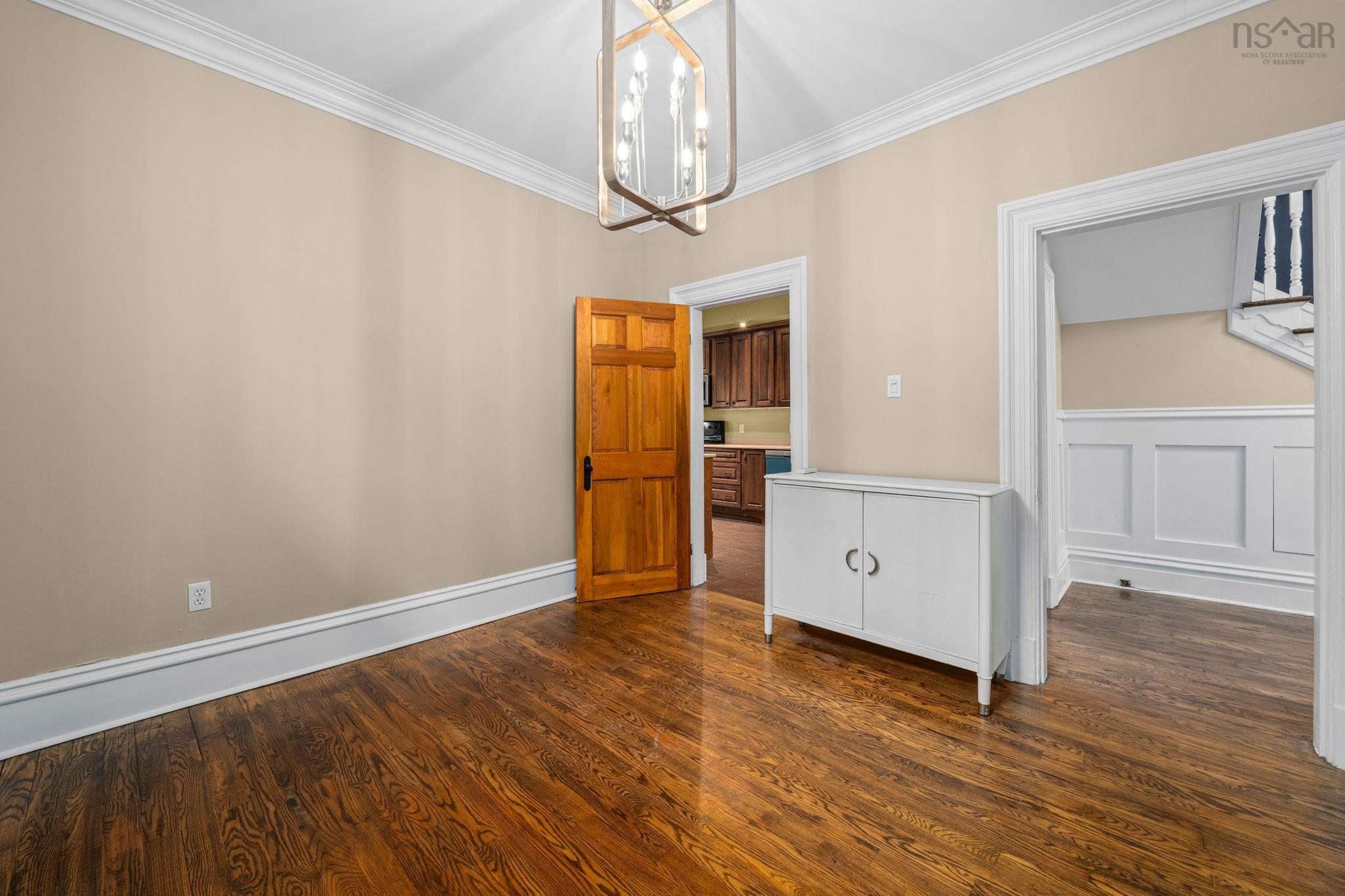 $769,900.00: 2615 Fuller Terrace, Halifax