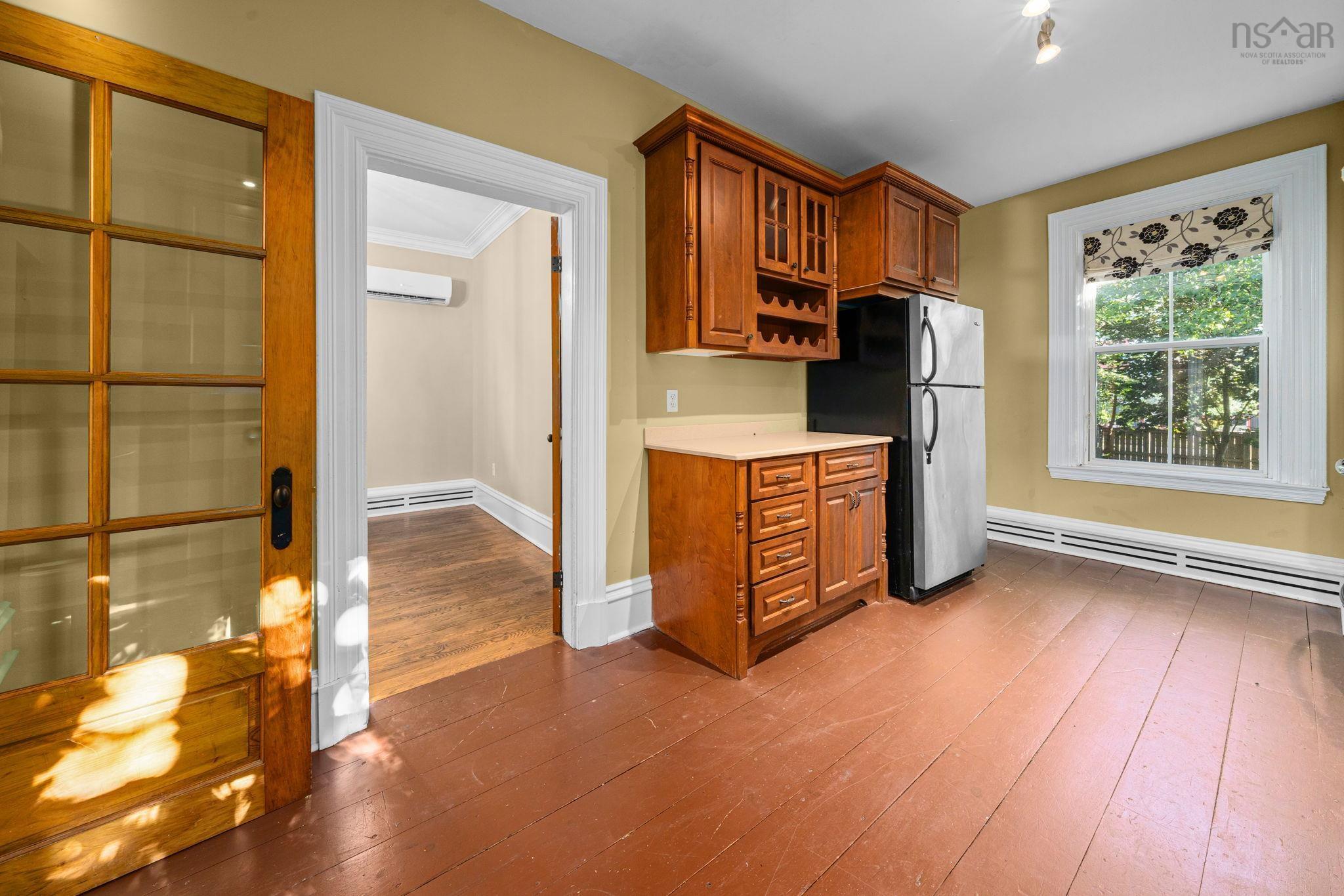 $769,900.00: 2615 Fuller Terrace, Halifax