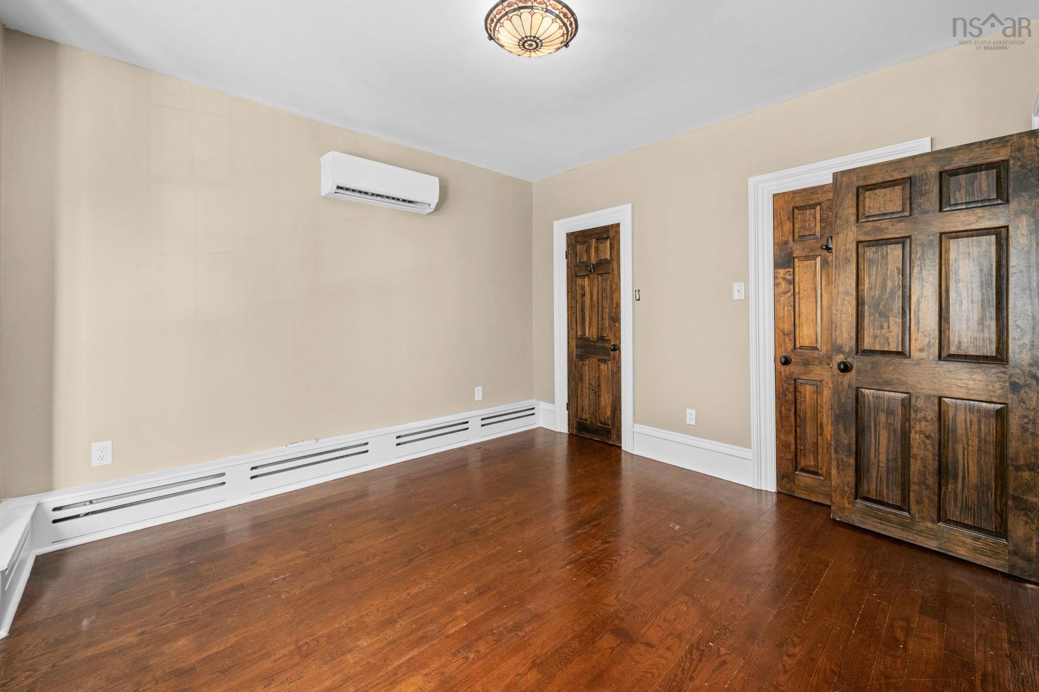$769,900.00: 2615 Fuller Terrace, Halifax