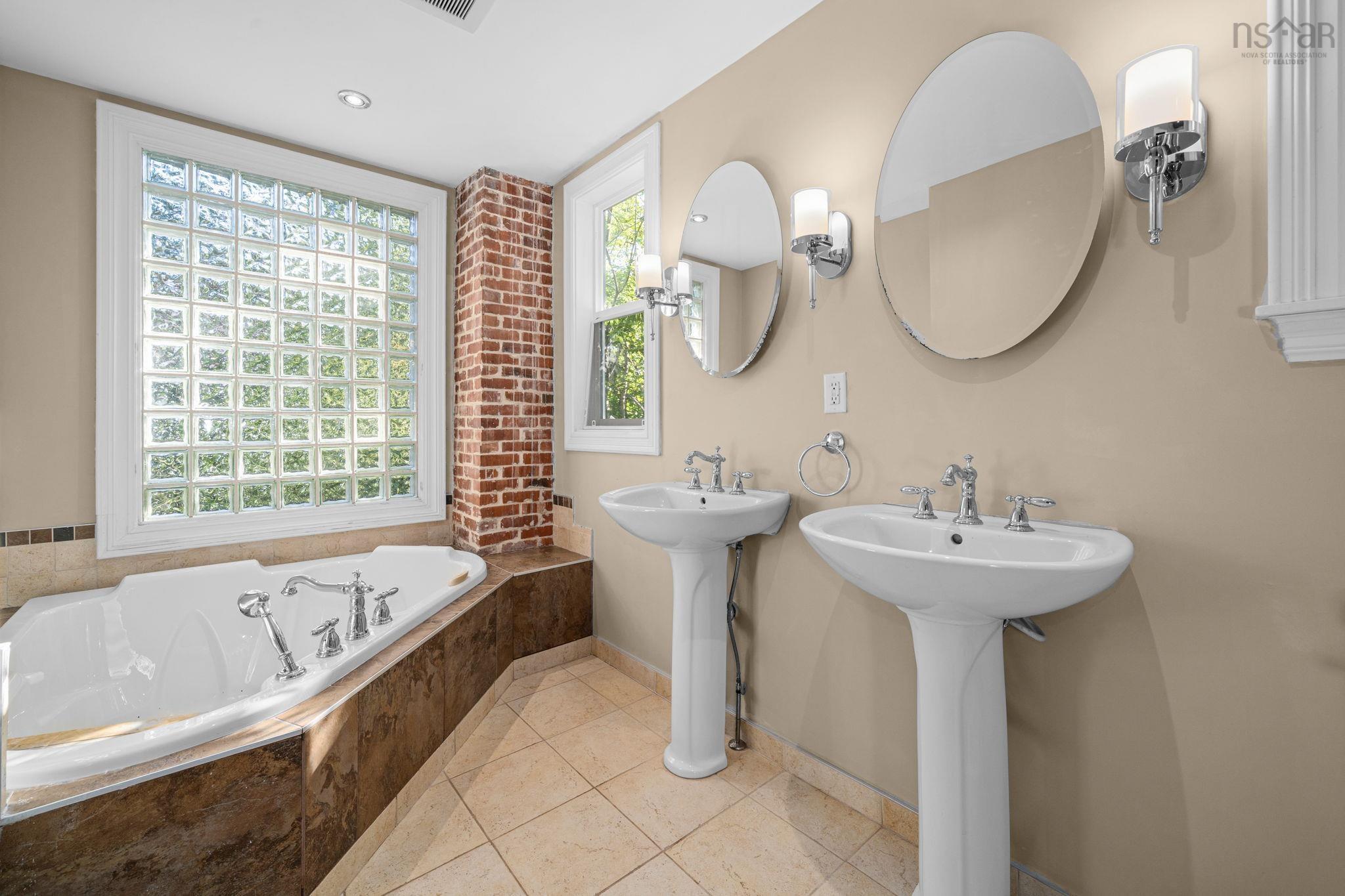 $769,900.00: 2615 Fuller Terrace, Halifax