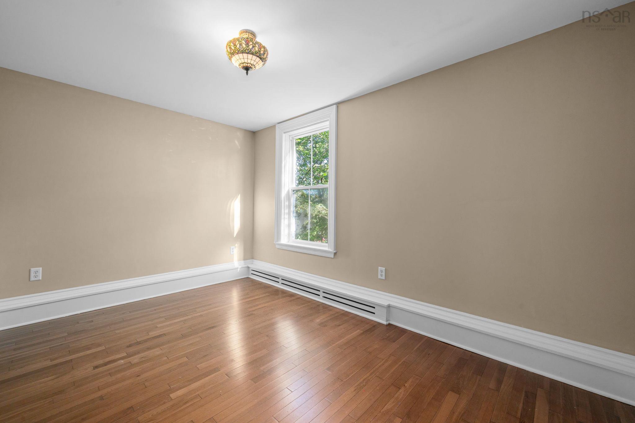 $769,900.00: 2615 Fuller Terrace, Halifax