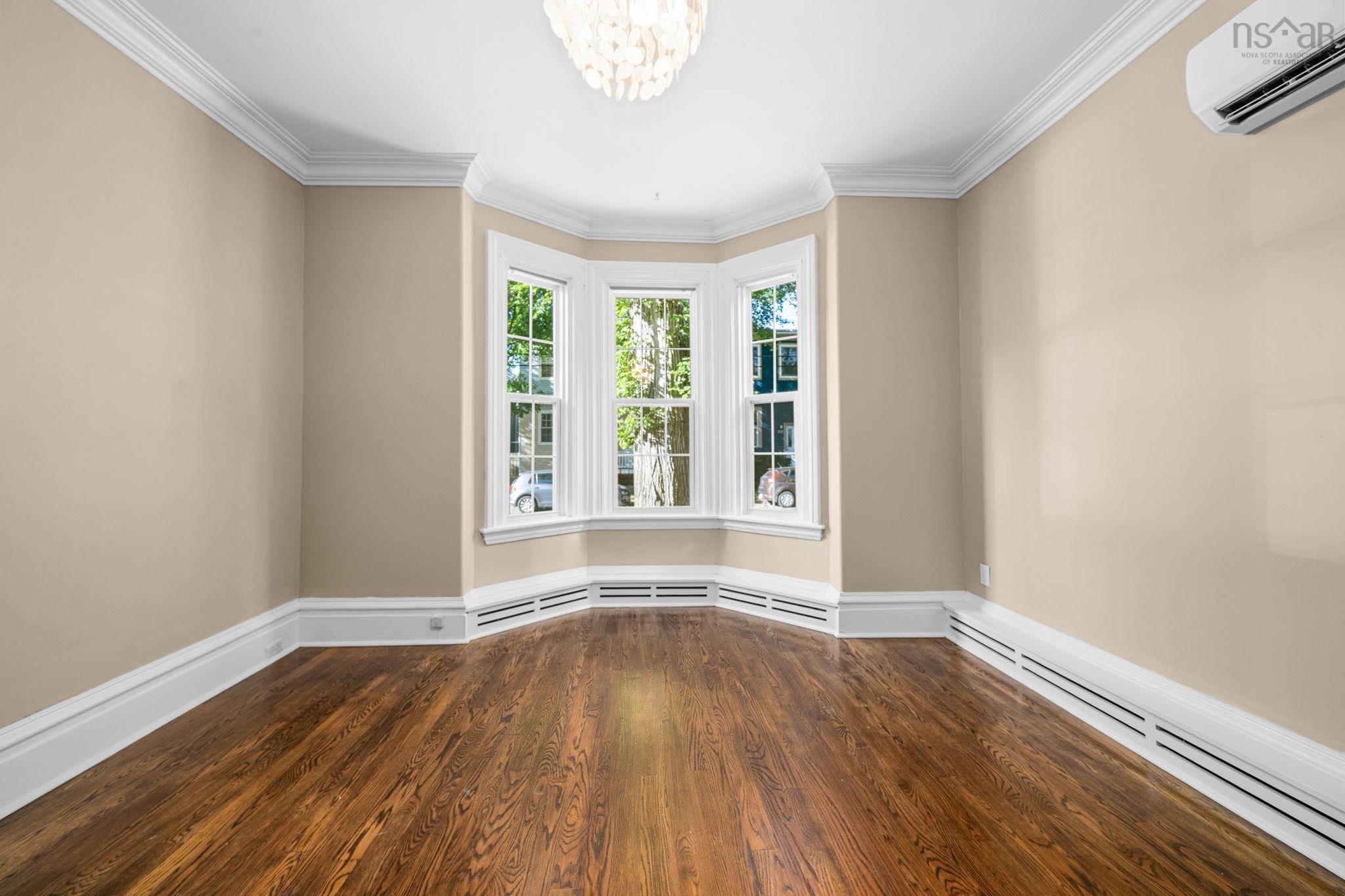 $769,900.00: 2615 Fuller Terrace, Halifax