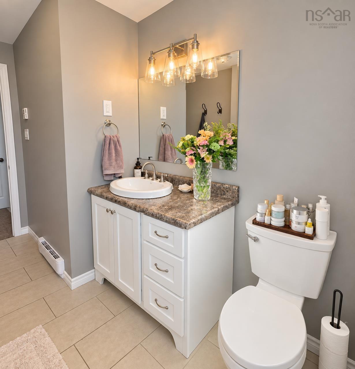 $550,000.00: 18 Canso Drive, Sydney