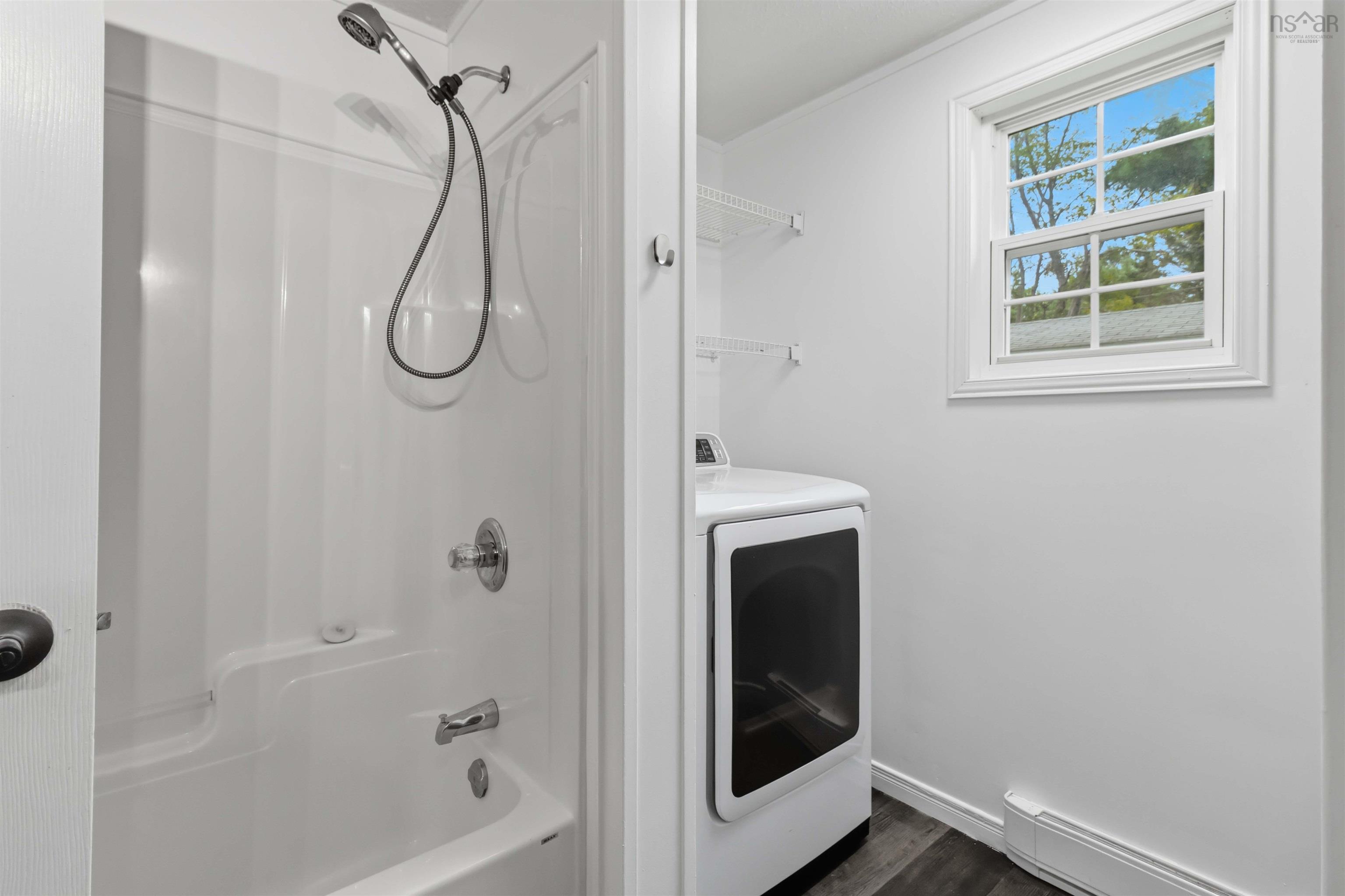 $210,000.00: 6 Commodore Avenue, Middle Sackville