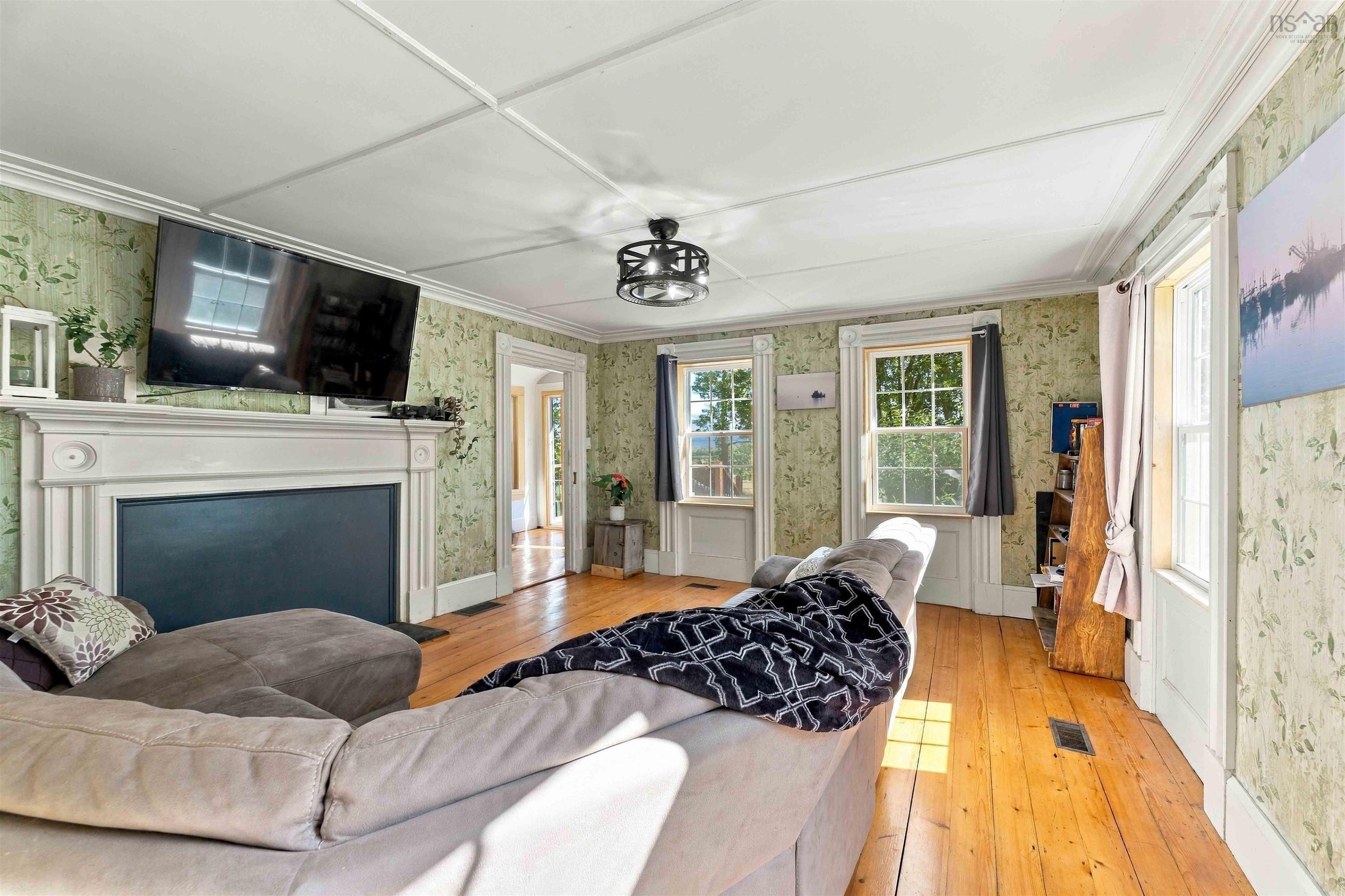 $799,000.00: 2591 Clarence Road, Clarence