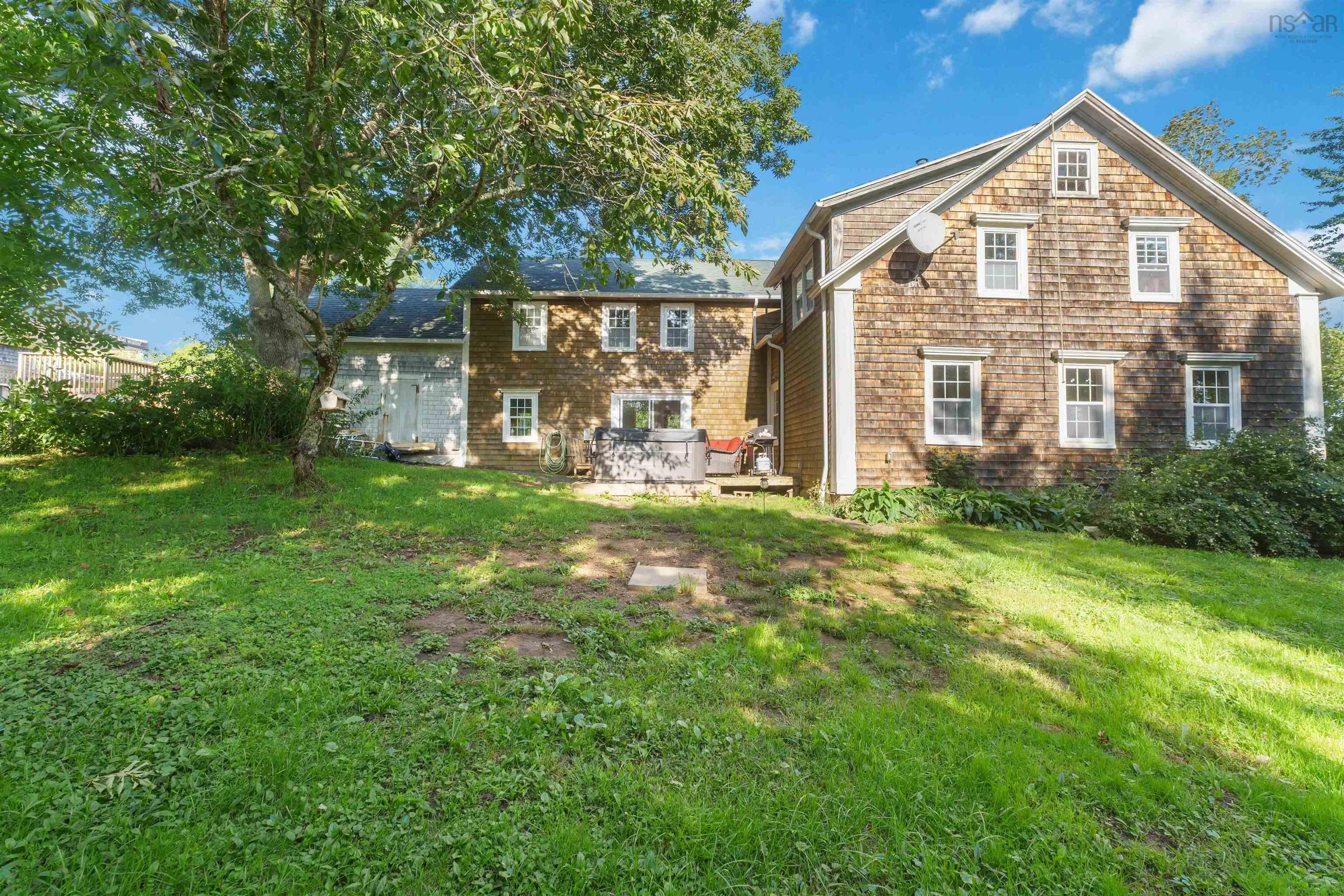 $799,000.00: 2591 Clarence Road, Clarence