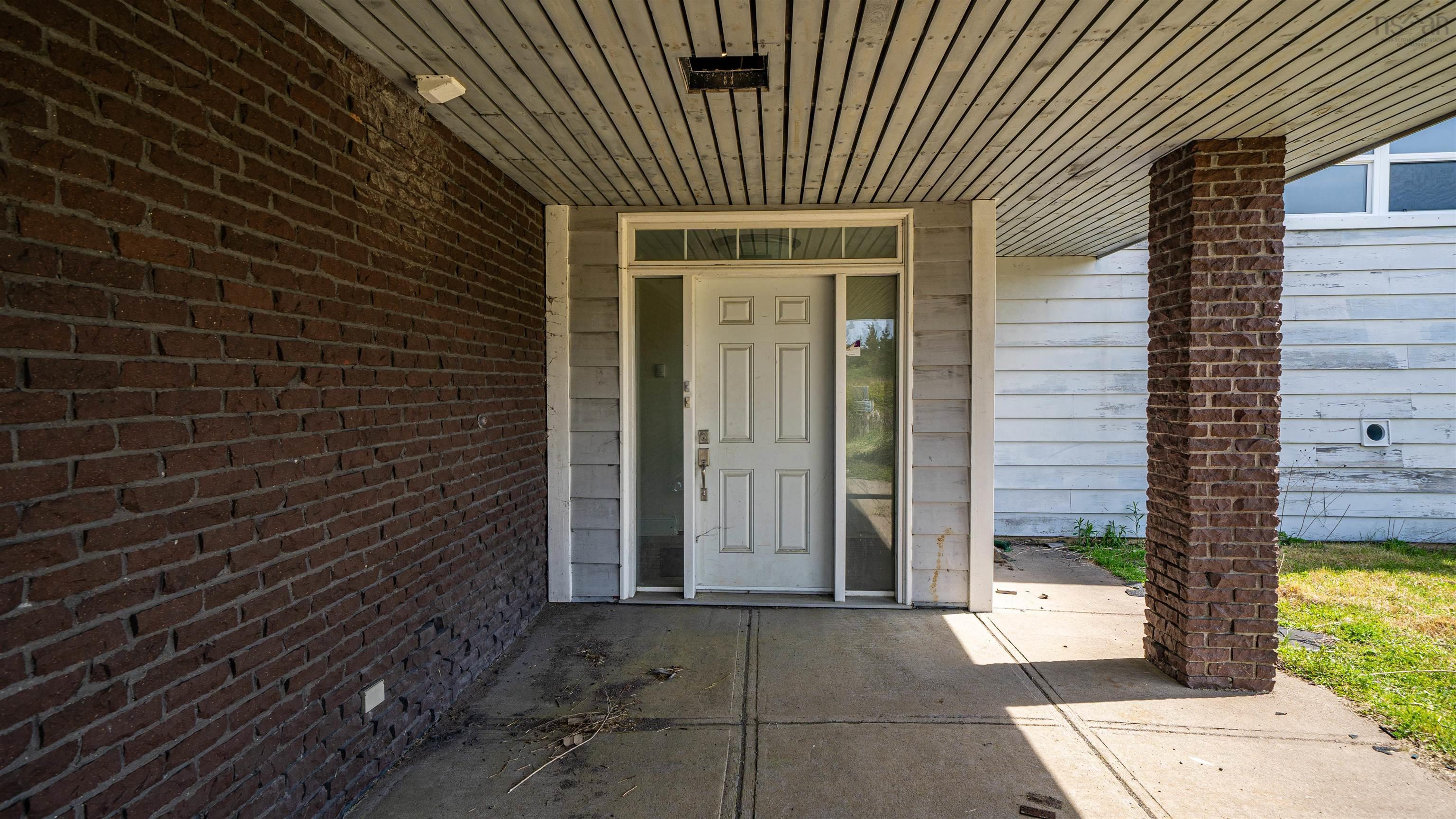 $1,199,900.00: 1246 Ketch Harbour Road, Ketch Harbour