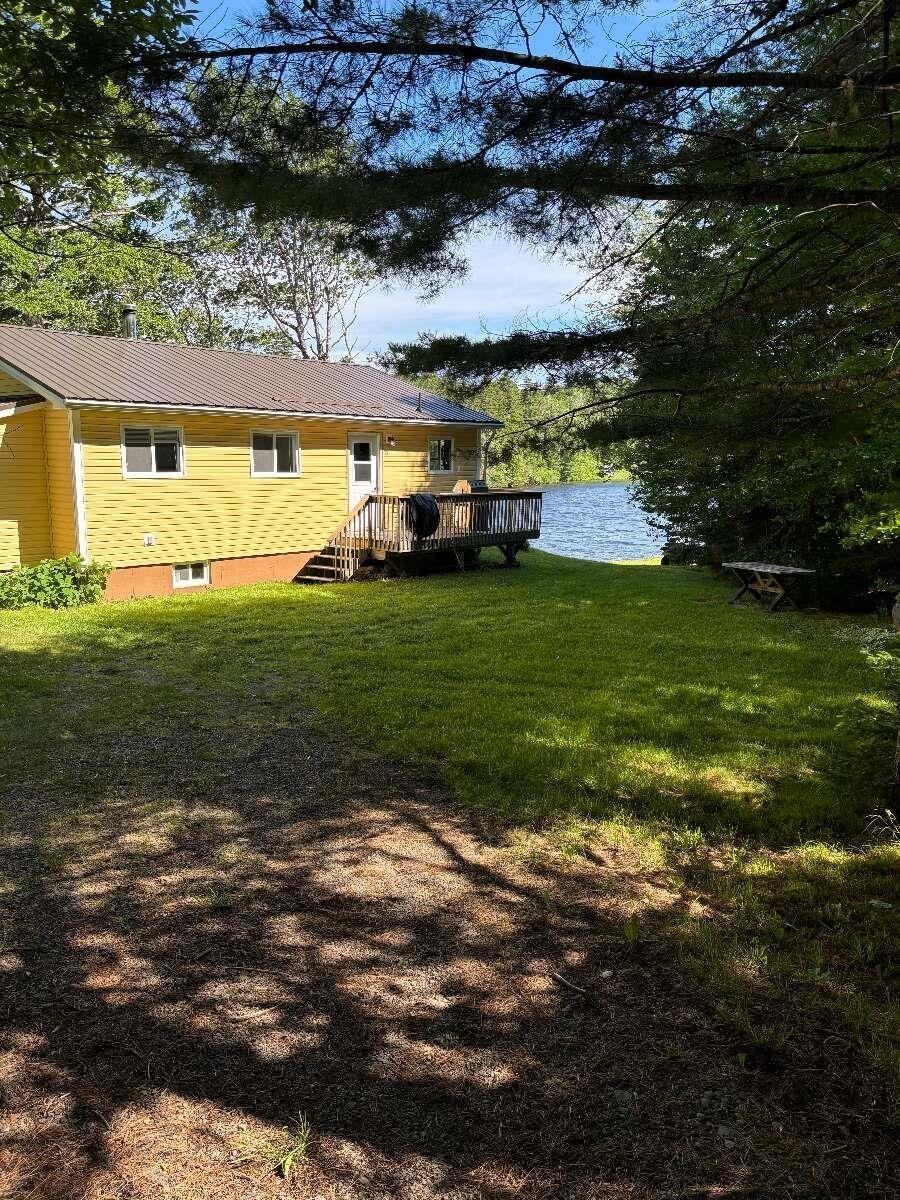 $359,900.00: 939 Dean Settlement Road, Trafalgar
