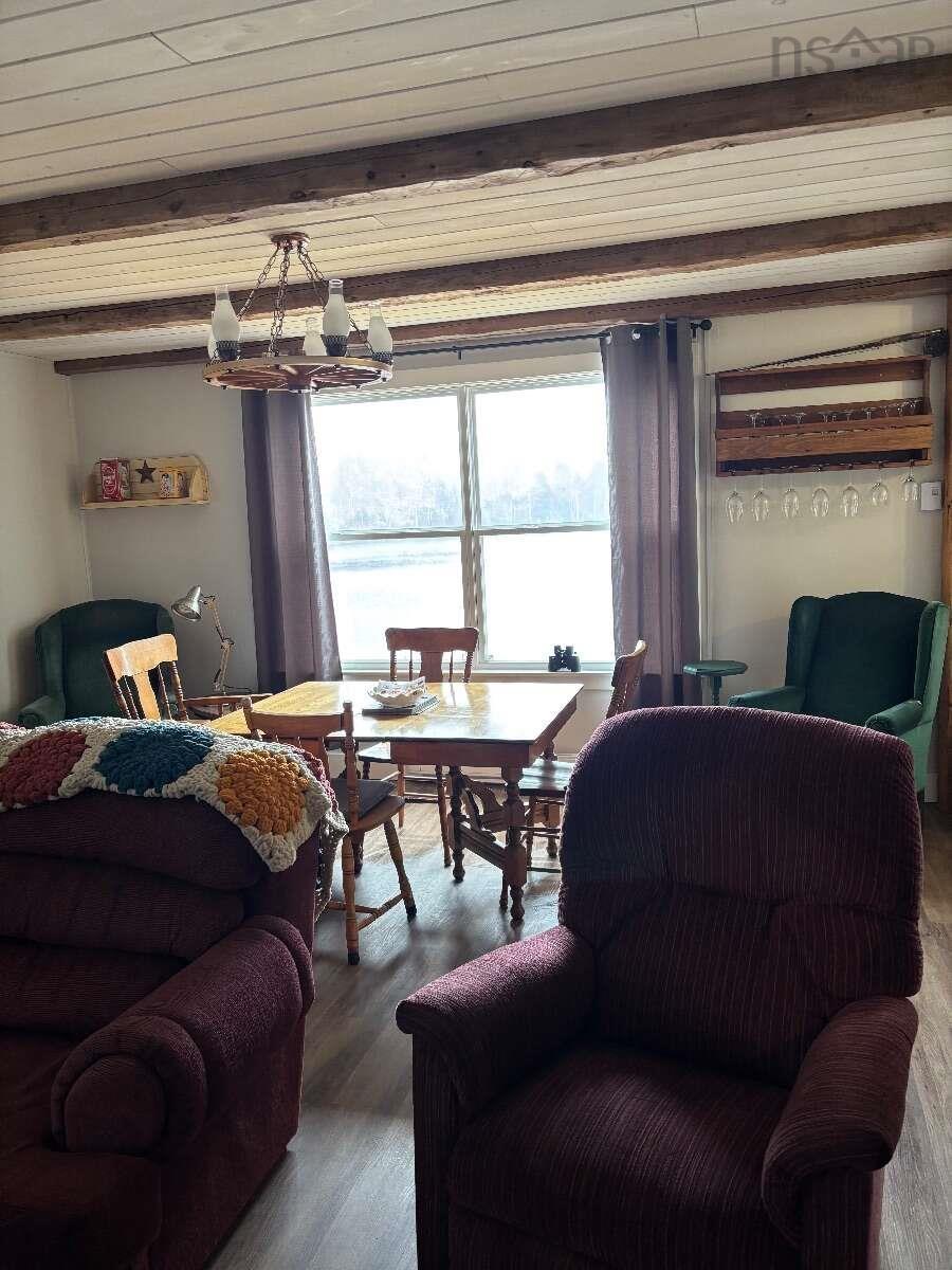 $359,900.00: 939 Dean Settlement Road, Trafalgar