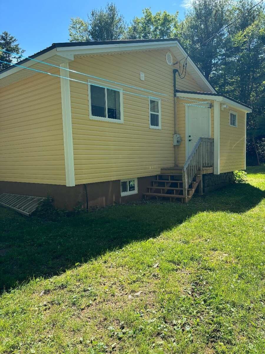 $359,900.00: 939 Dean Settlement Road, Trafalgar