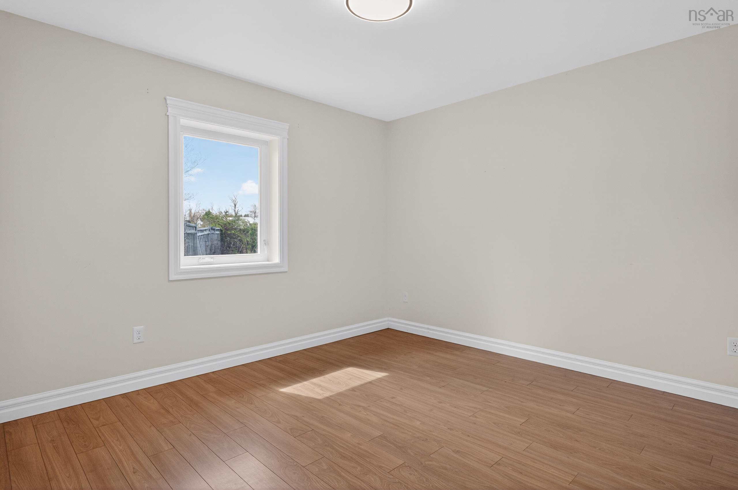 $269,900.00: 2 88 Main Street, Tatamagouche