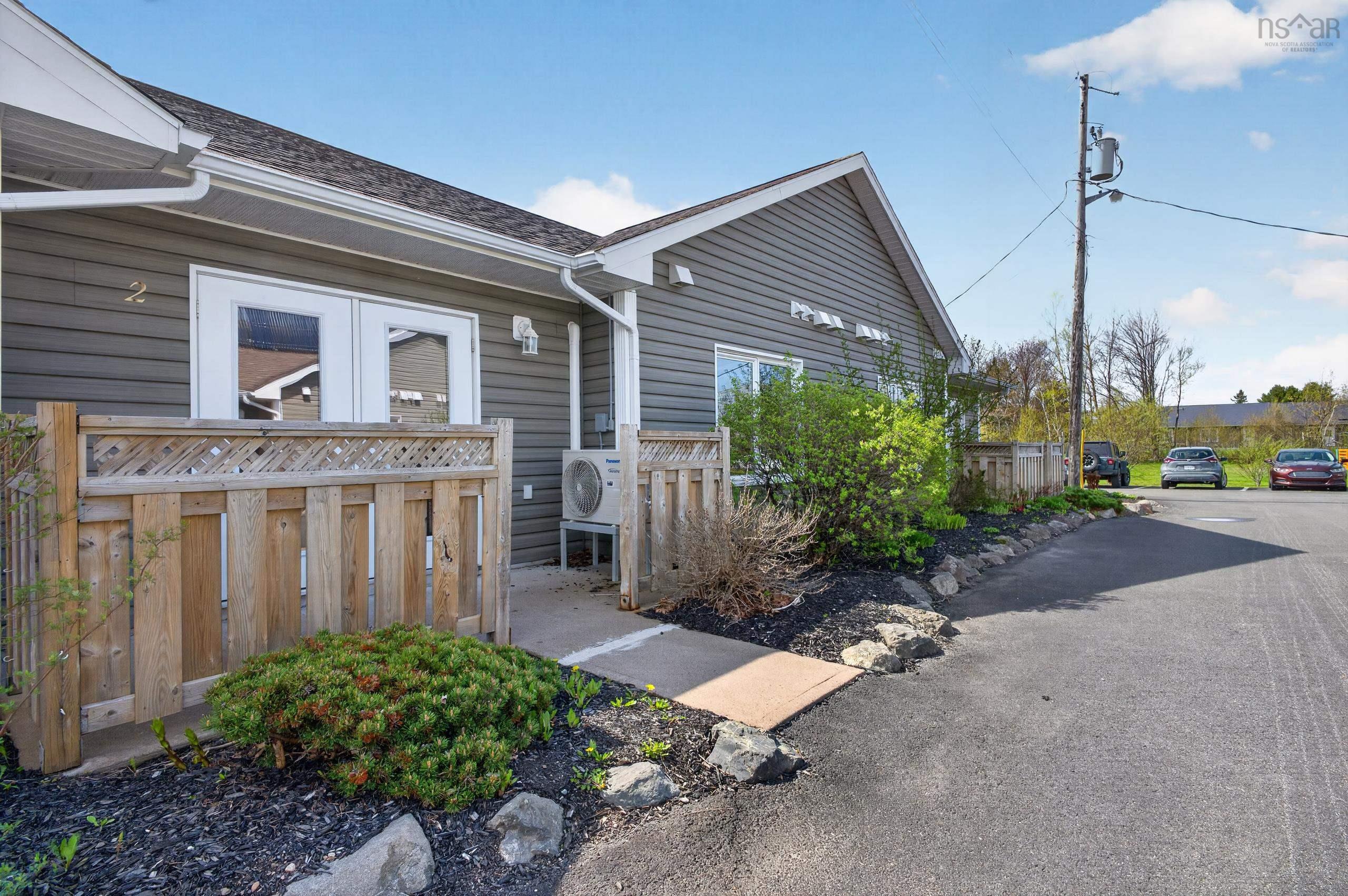 $269,900.00: 2 88 Main Street, Tatamagouche