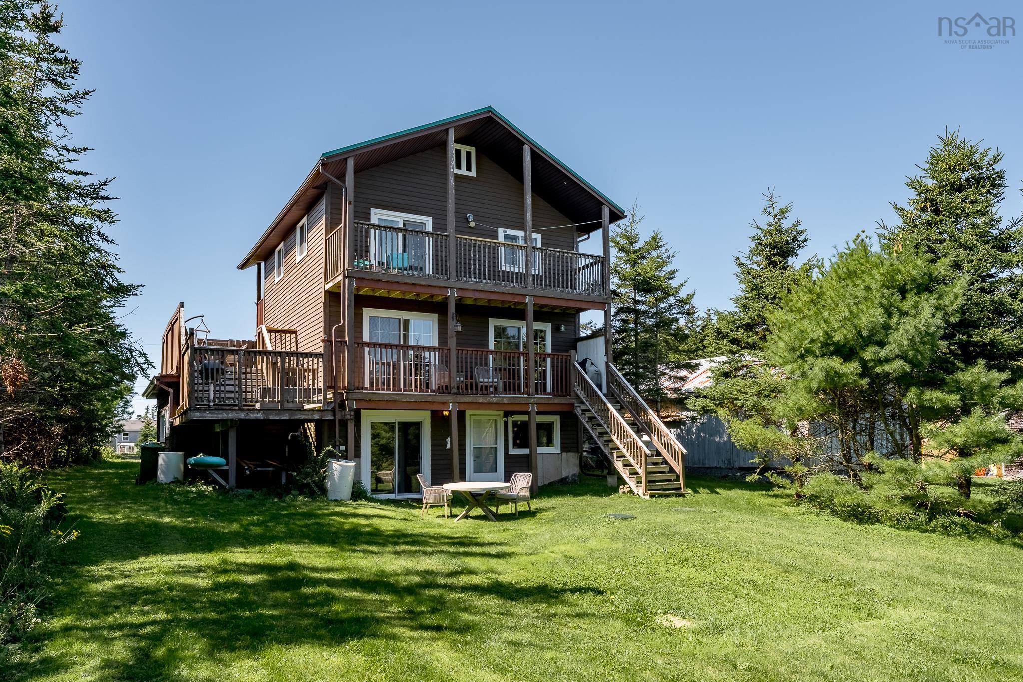 $549,900.00: 449 Causeway Road, Seaforth