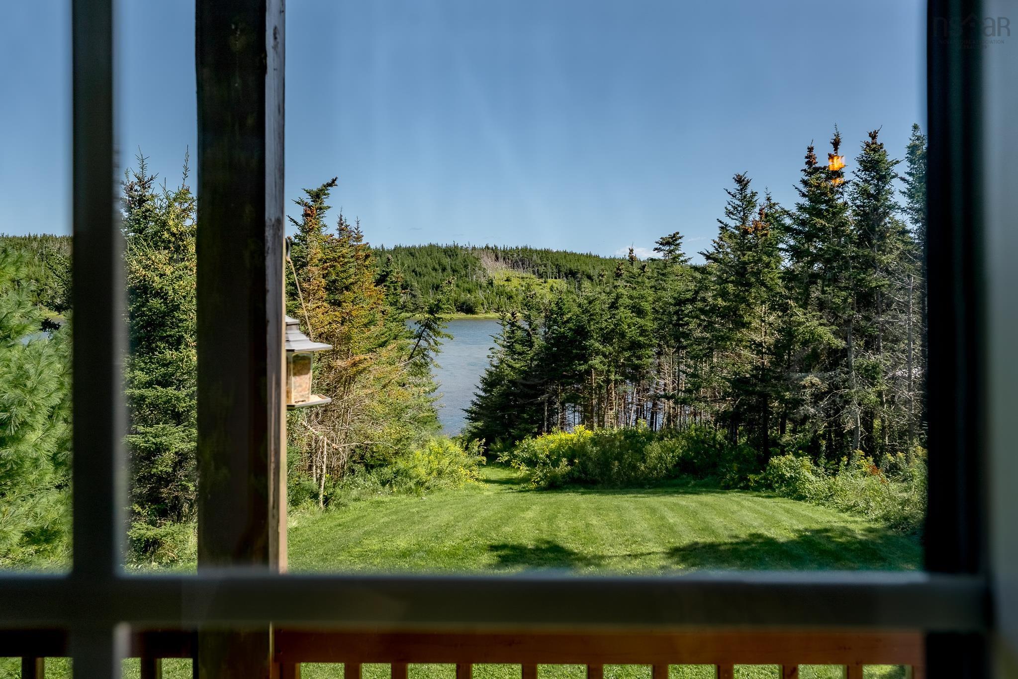 $549,900.00: 449 Causeway Road, Seaforth