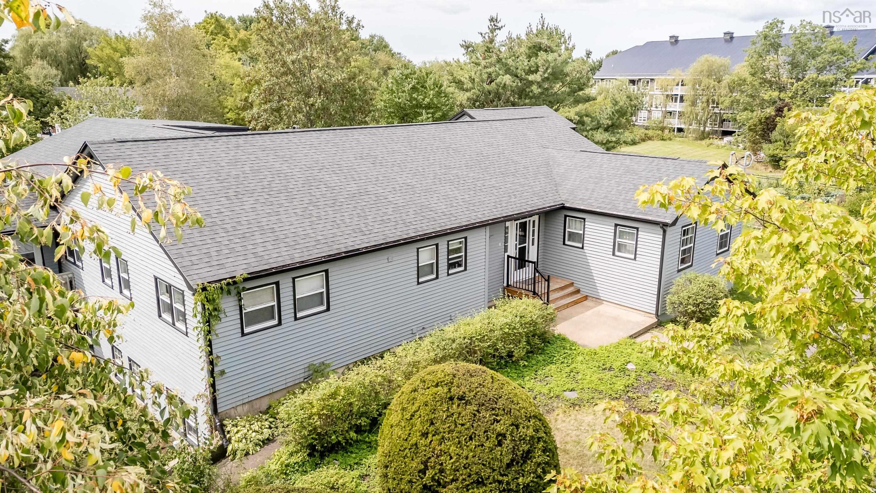 $1,035,000.00: 18 Woodman Road, Wolfville