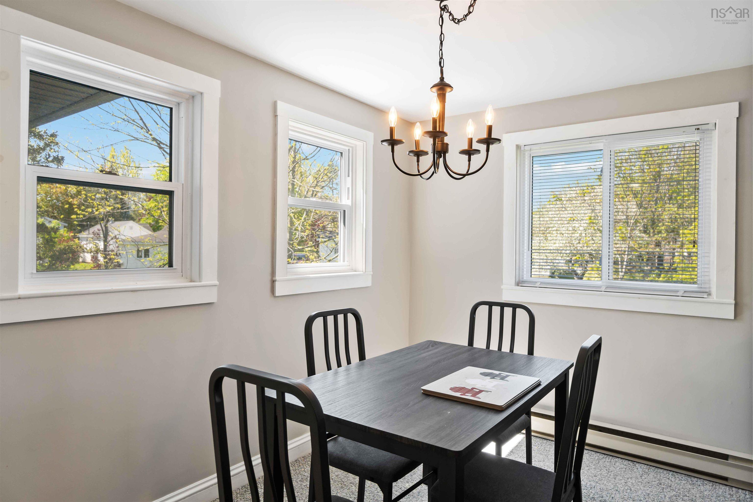 $1,035,000.00: 18 Woodman Road, Wolfville