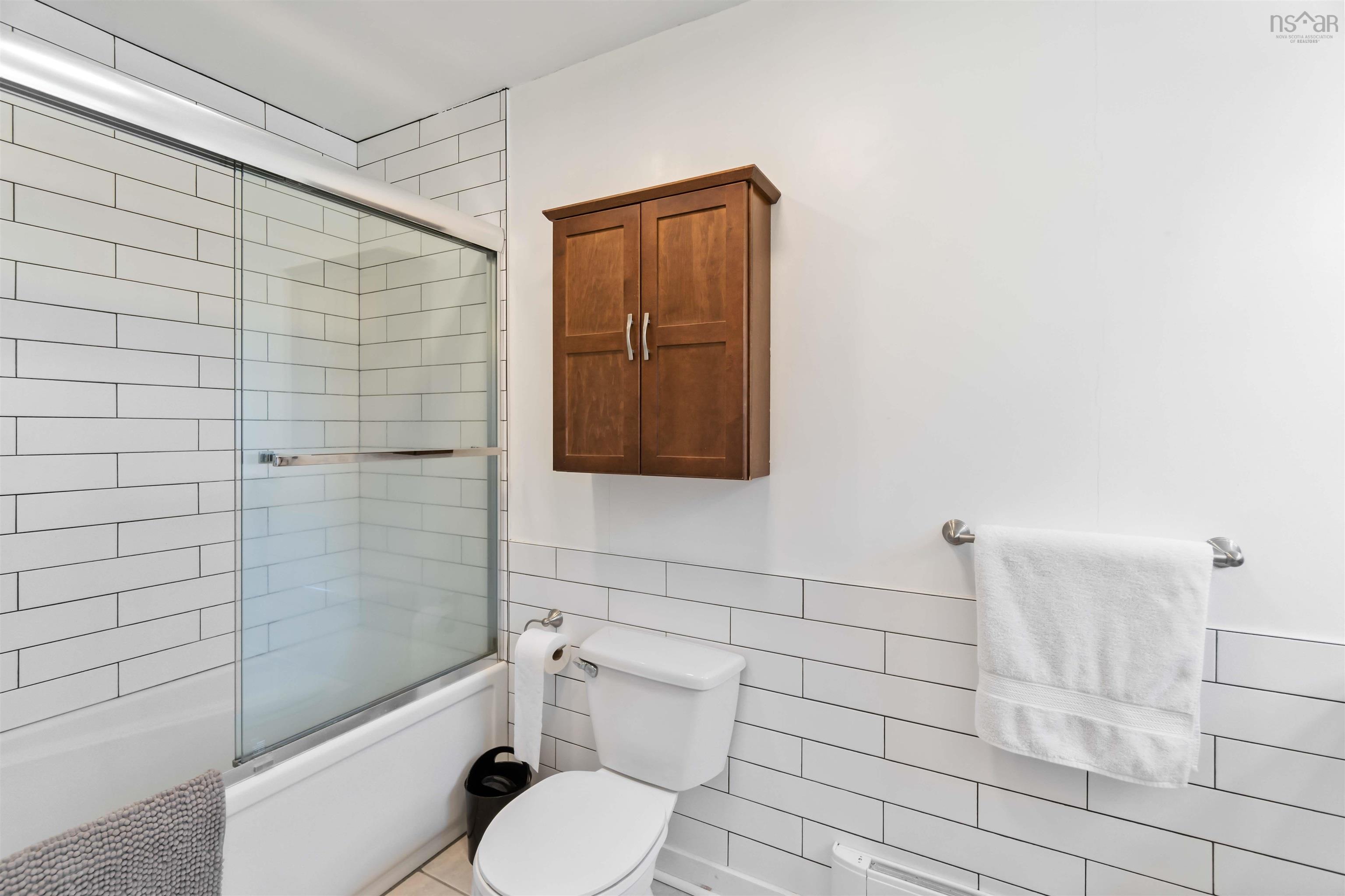 $1,035,000.00: 18 Woodman Road, Wolfville