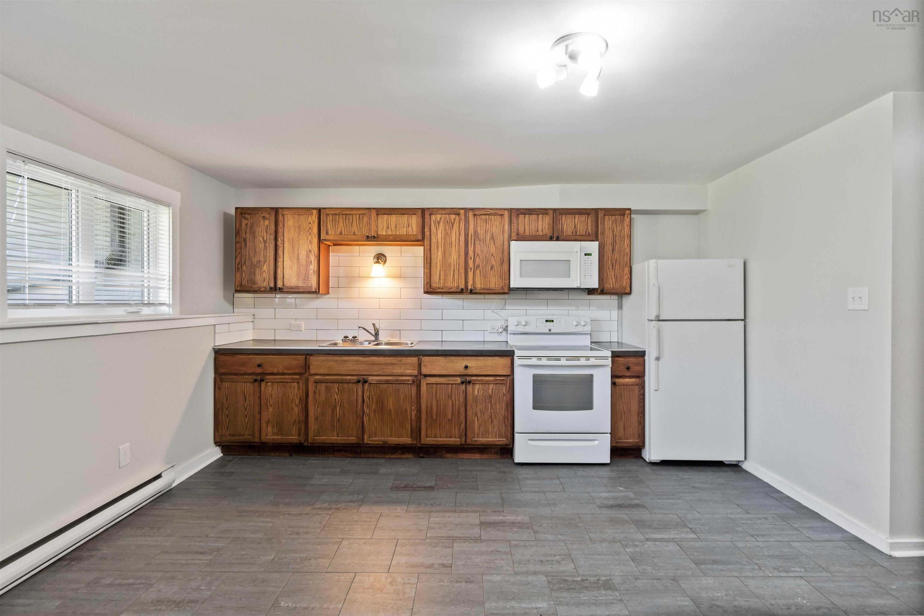 $1,035,000.00: 18 Woodman Road, Wolfville