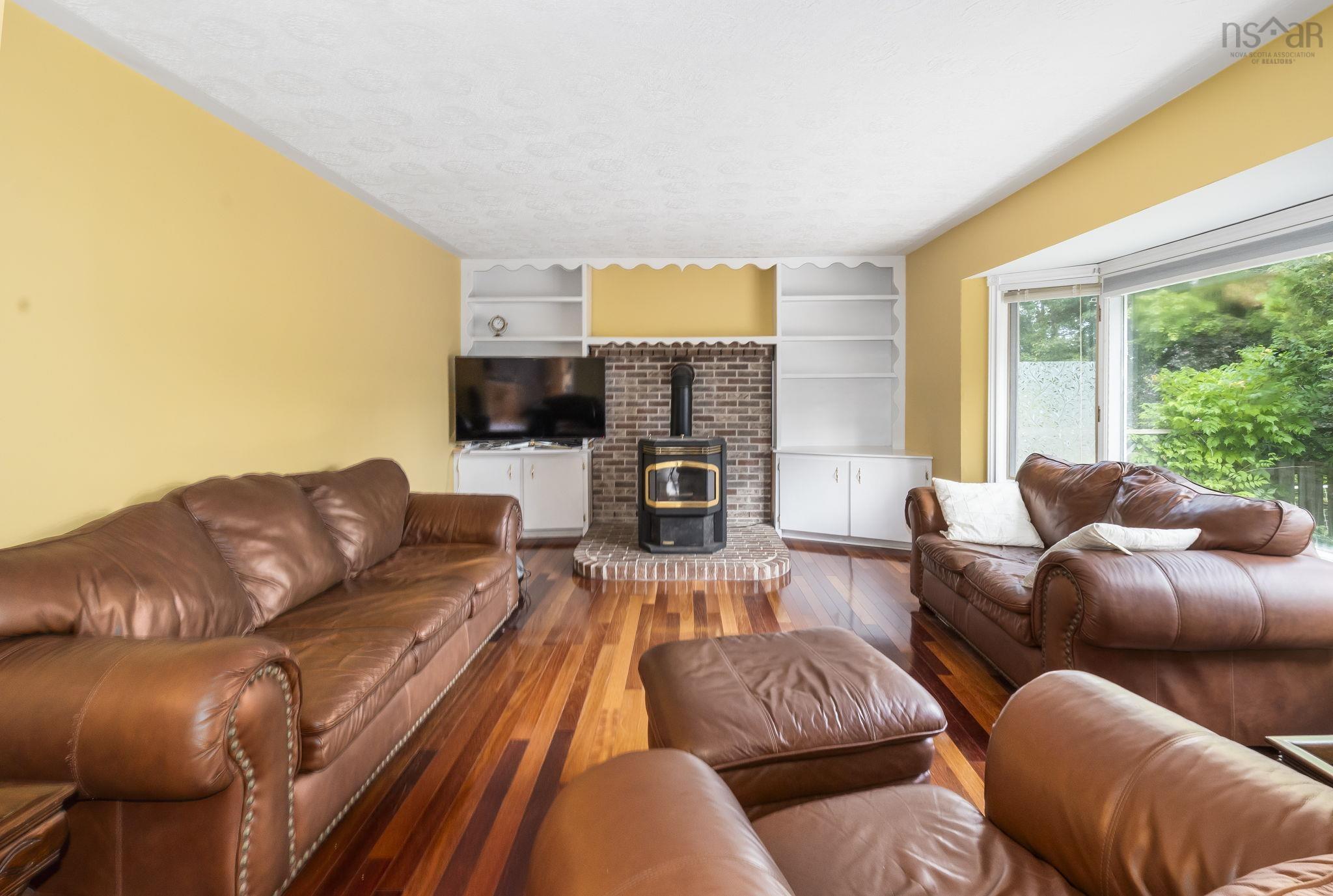 $640,000.00: 46 Cherry Lane, Bridgewater