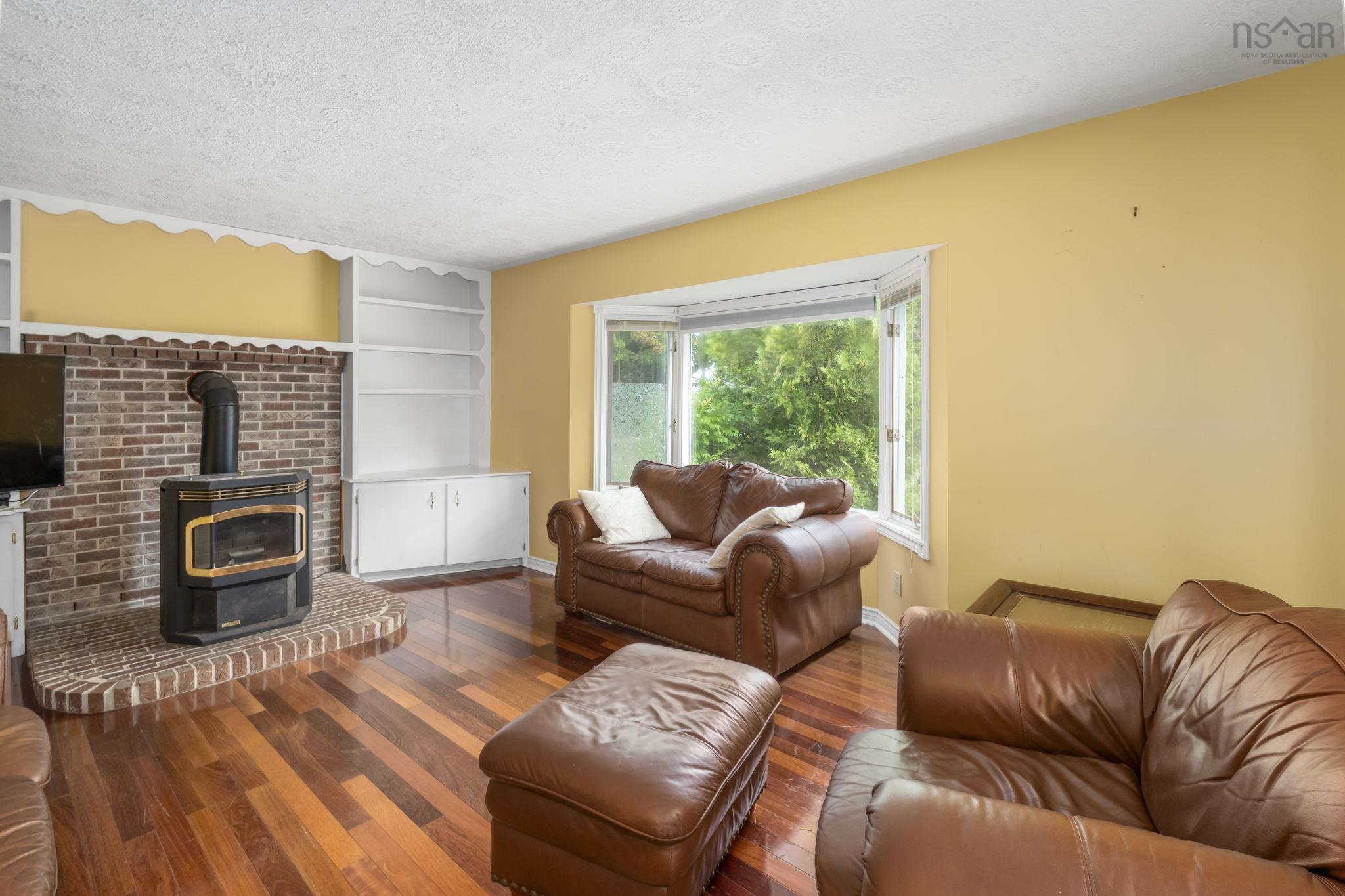 $640,000.00: 46 Cherry Lane, Bridgewater