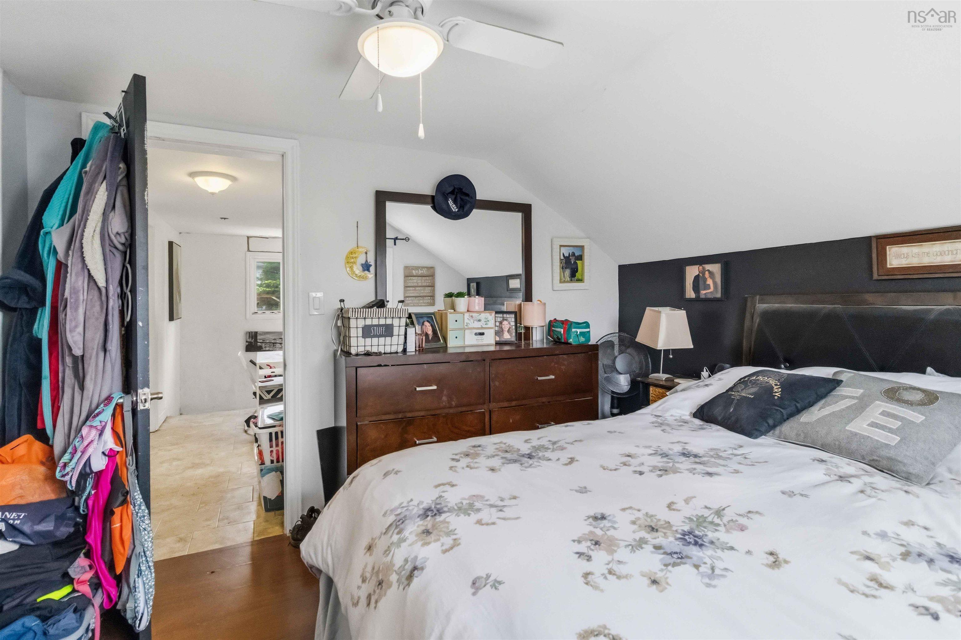 $499,000.00: 55 Coronation Avenue, Fairview