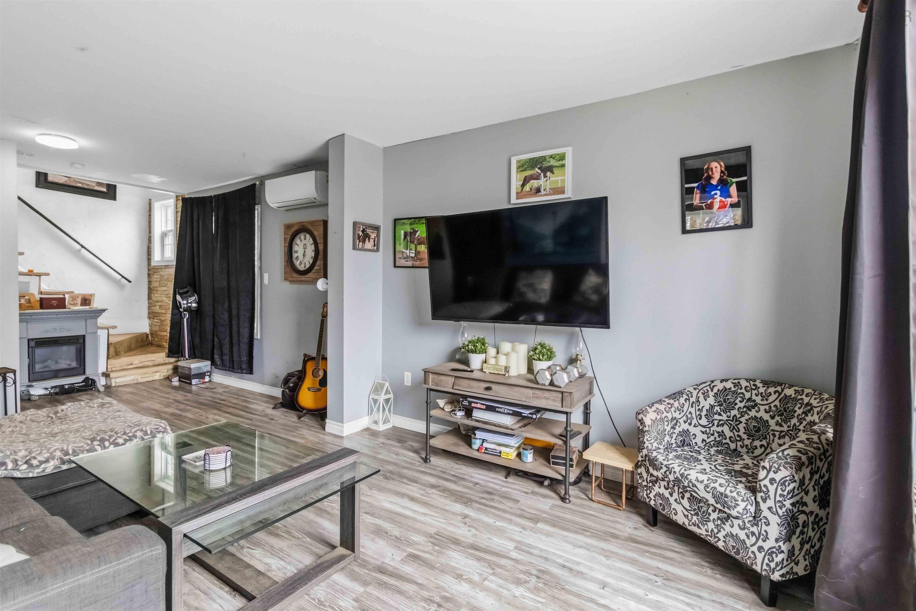 $499,000.00: 55 Coronation Avenue, Fairview