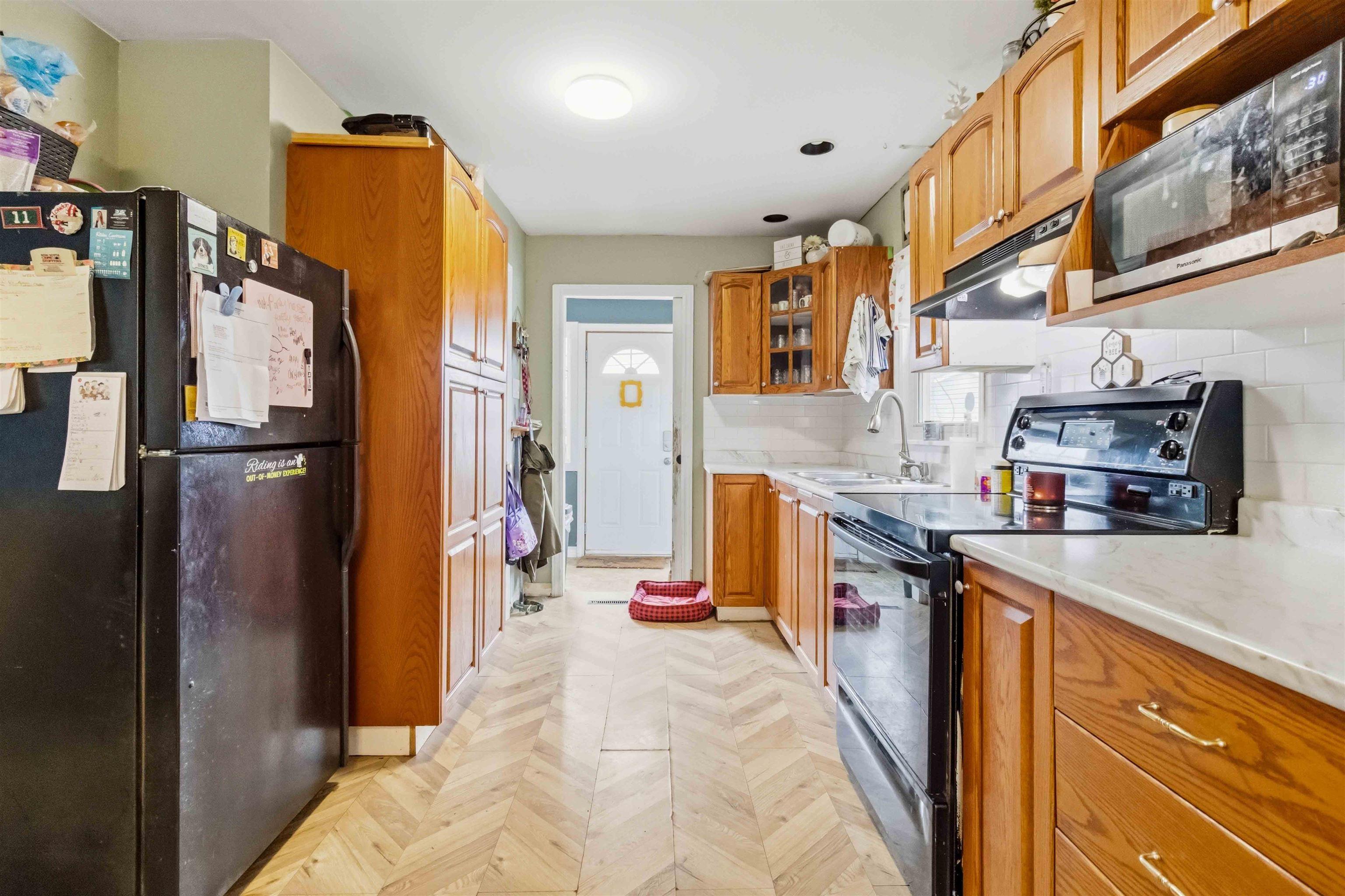 $499,000.00: 55 Coronation Avenue, Fairview