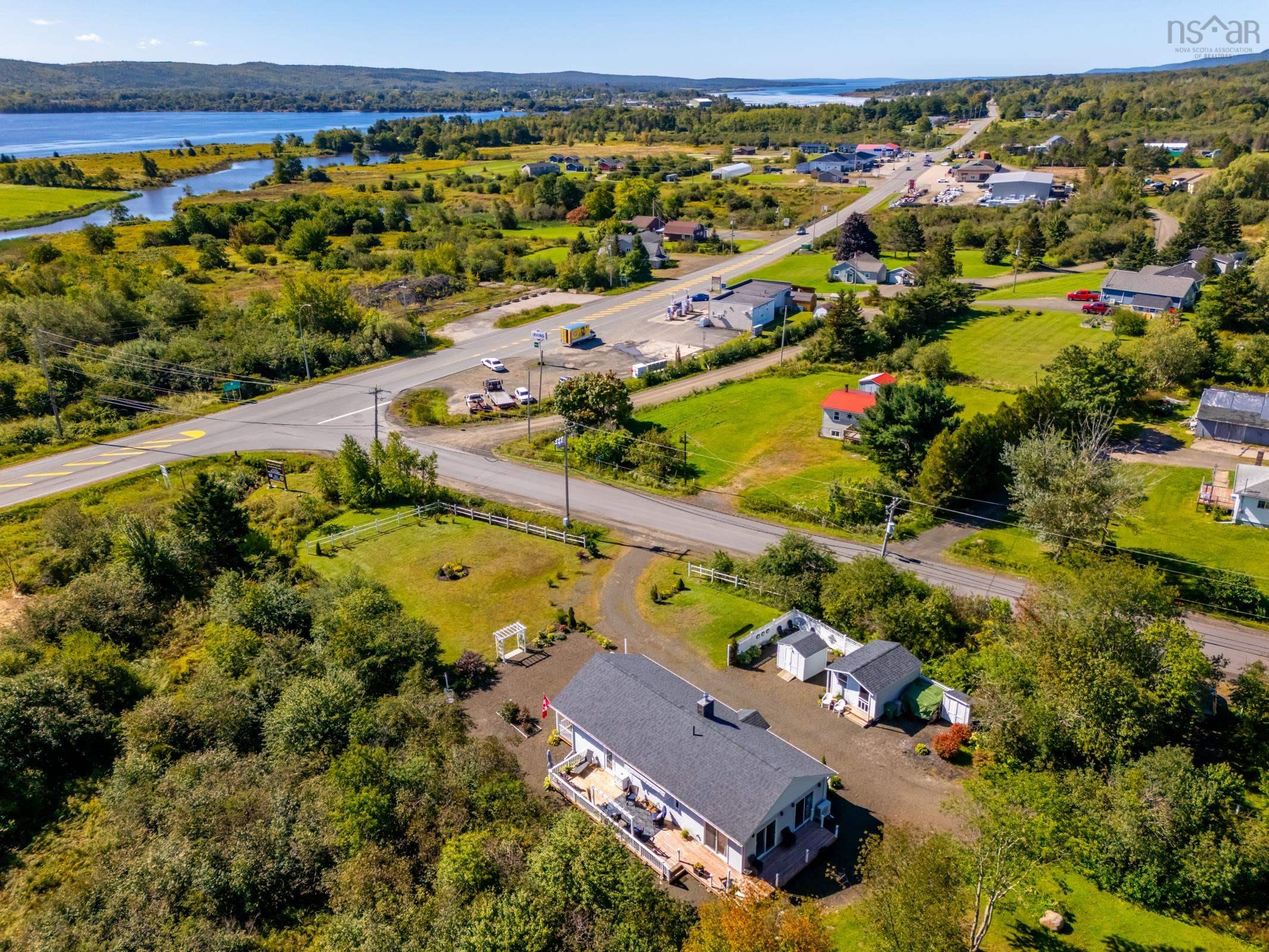 $398,000.00: 18 Parker Mountain Road, Granville Ferry