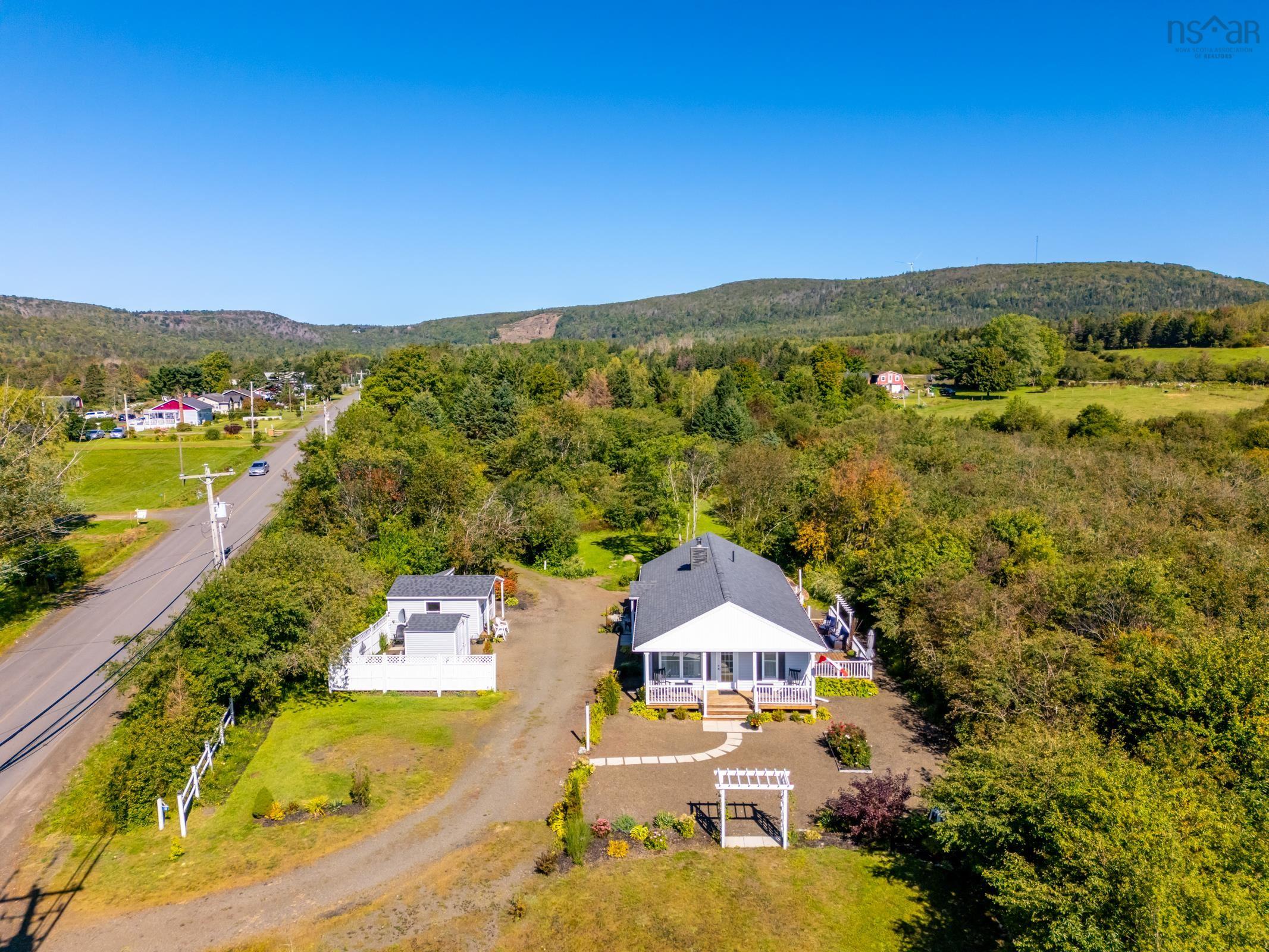 $398,000.00: 18 Parker Mountain Road, Granville Ferry