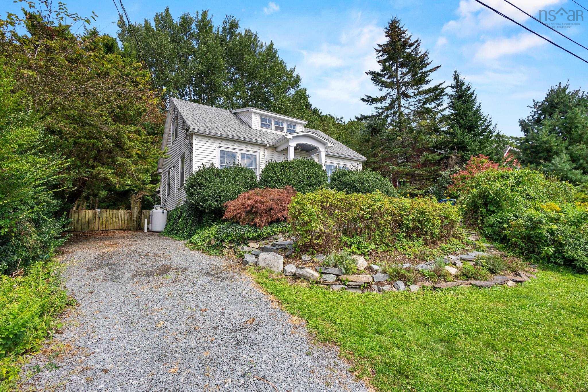 11 Dunolly Street, Dartmouth, NS (MLS® 202623478)