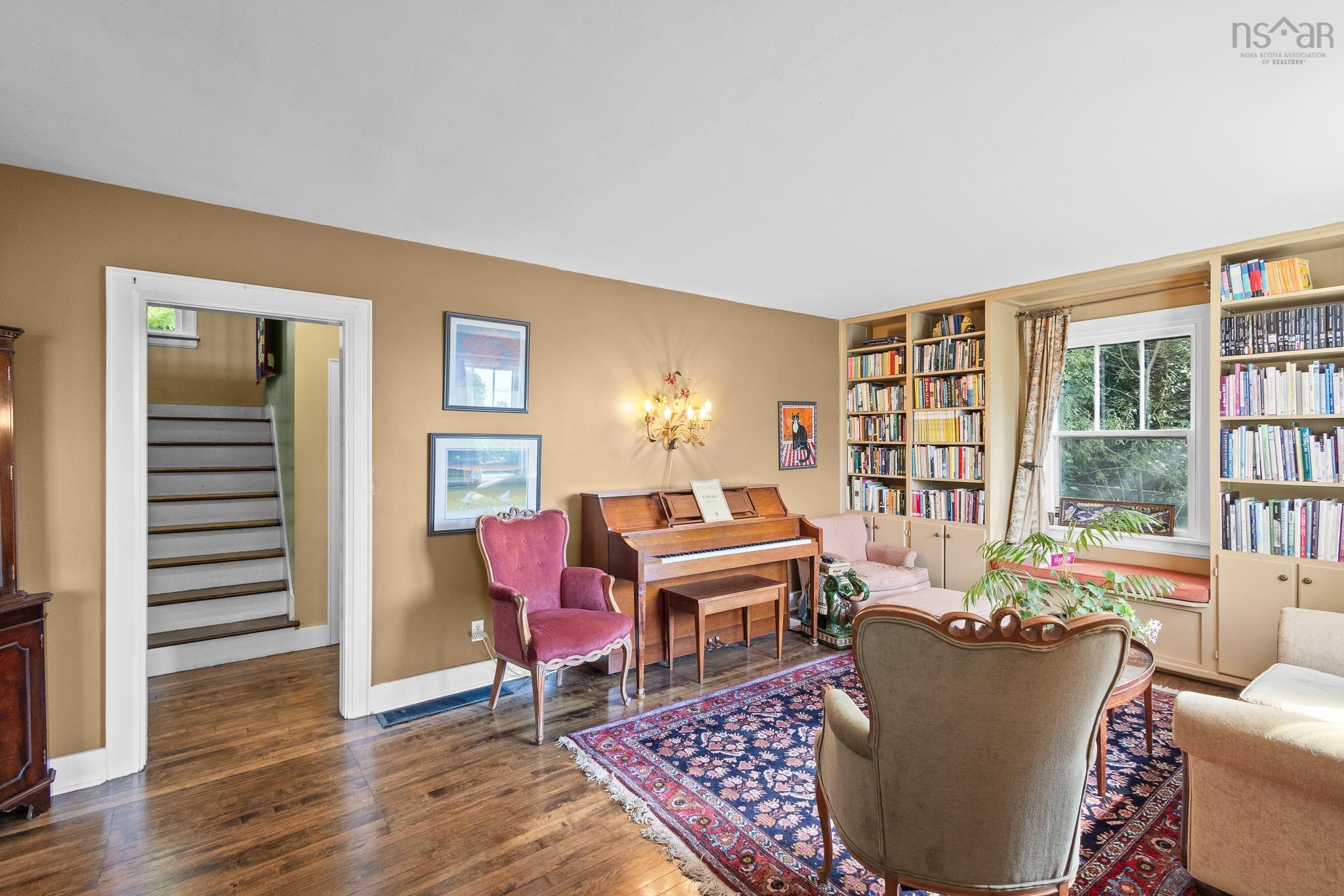 $500,000.00: 11 Dunolly Street, Dartmouth