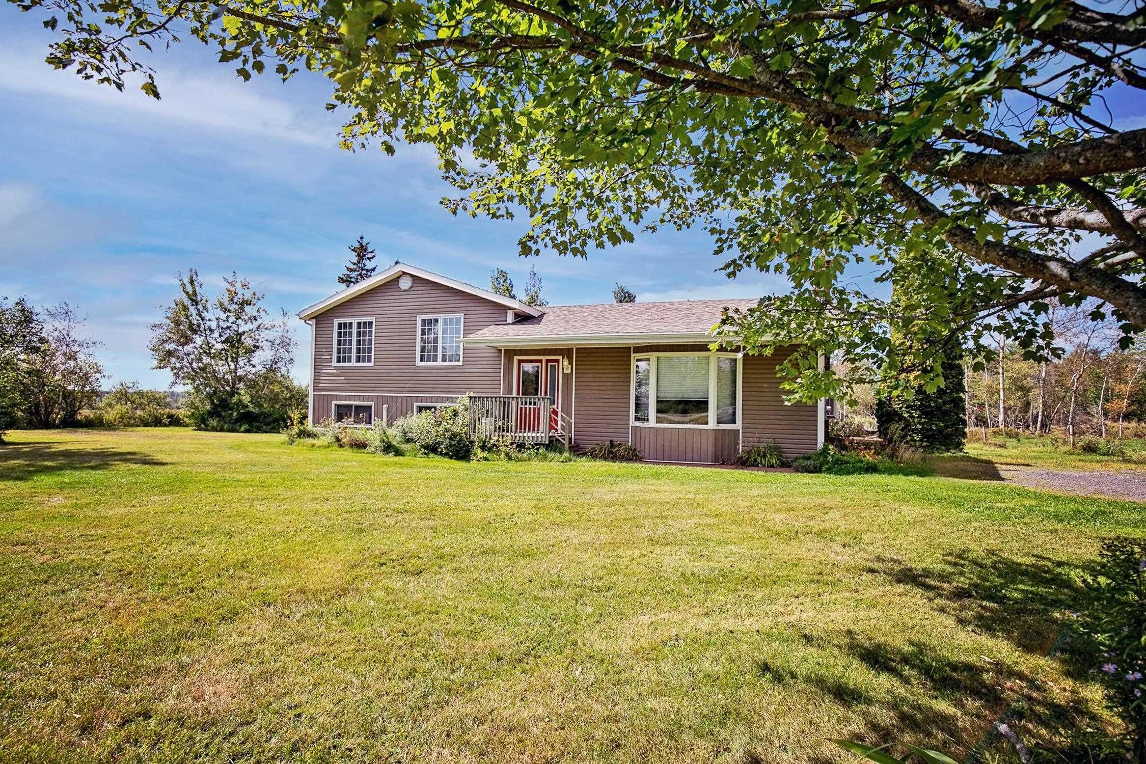 $574,900.00: 1127 Ferry Road, Fox Harbour
