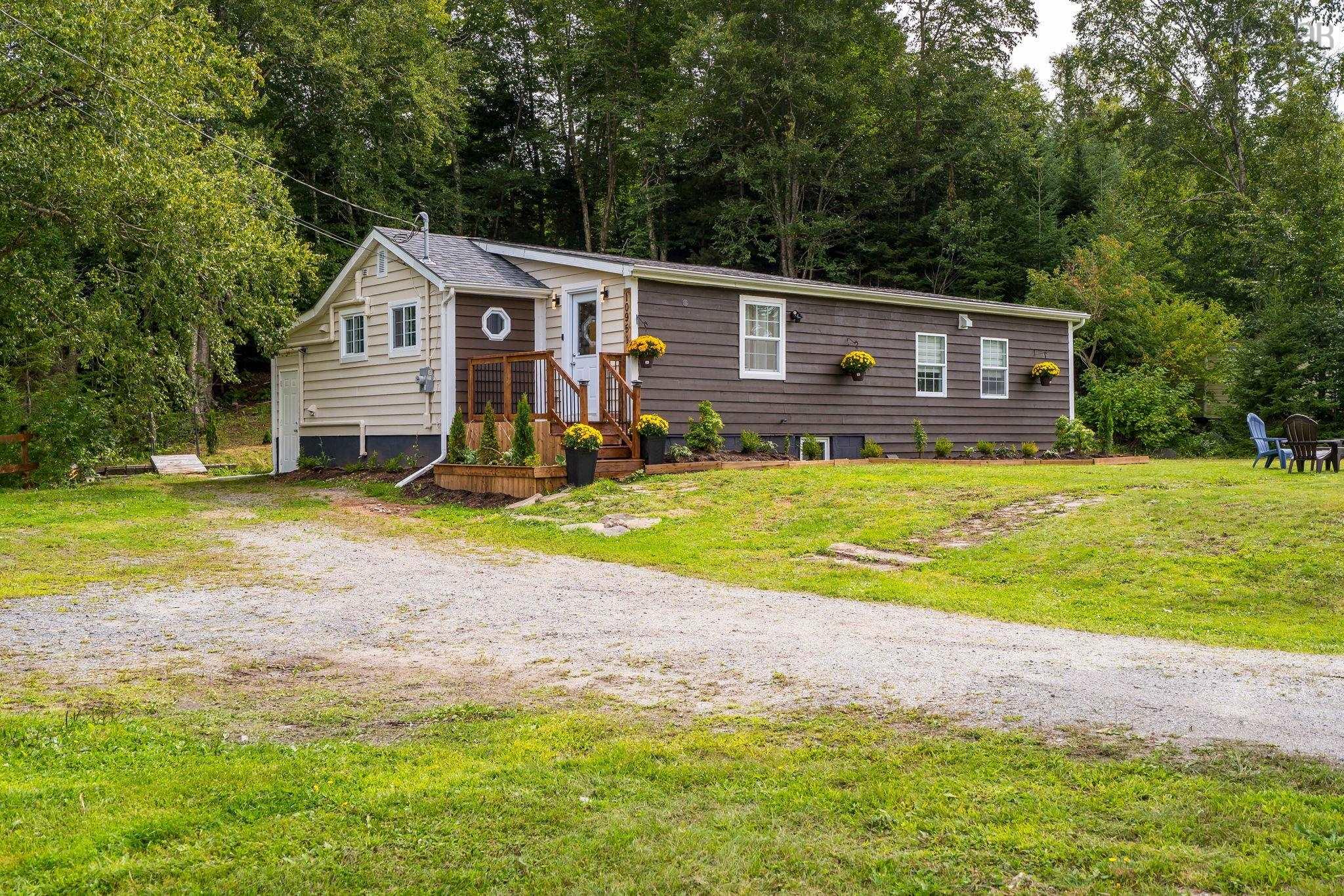 $449,900.00: 10951 Peggy