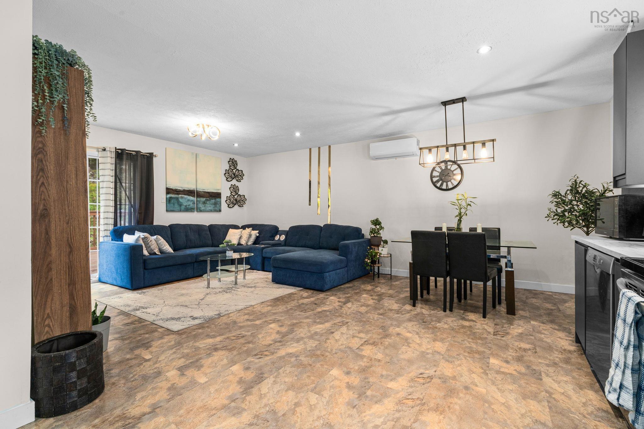 $449,900.00: 10951 Peggy
