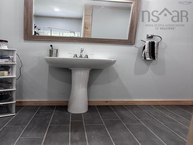 $274,900.00: 10563 Highway 2, Springhill