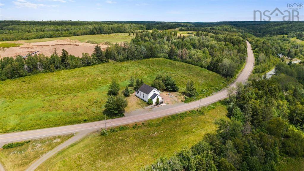 $274,900.00: 10563 Highway 2, Springhill