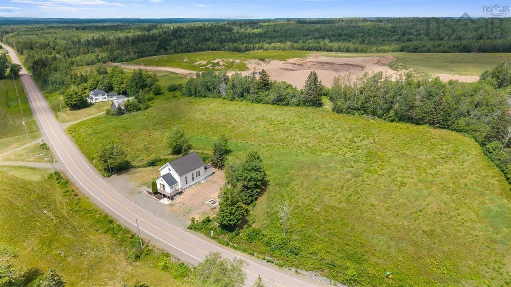 $274,900.00: 10563 Highway 2, Springhill