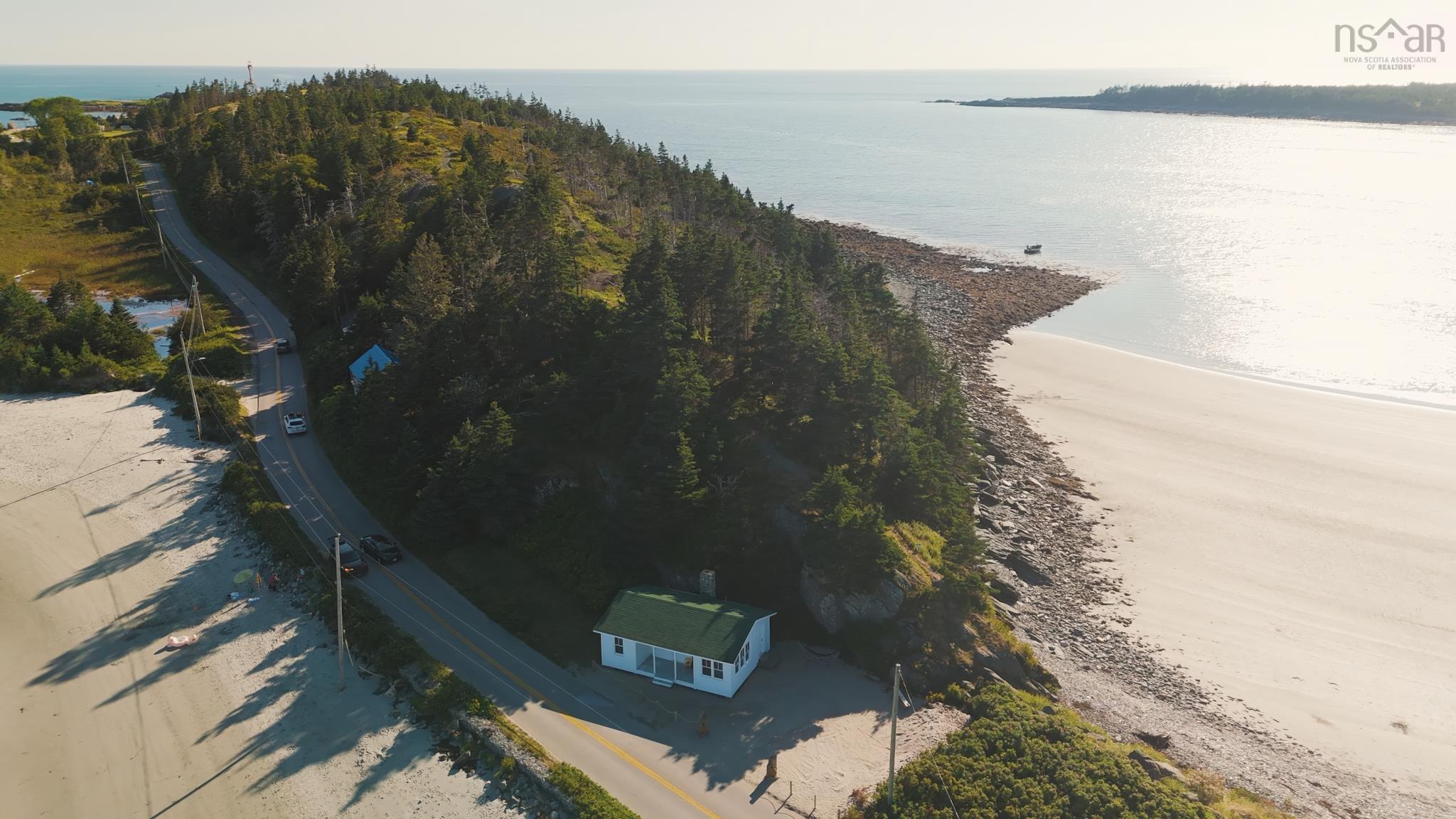 $3,950,000.00: 1766 Highway 304, Cape Forchu