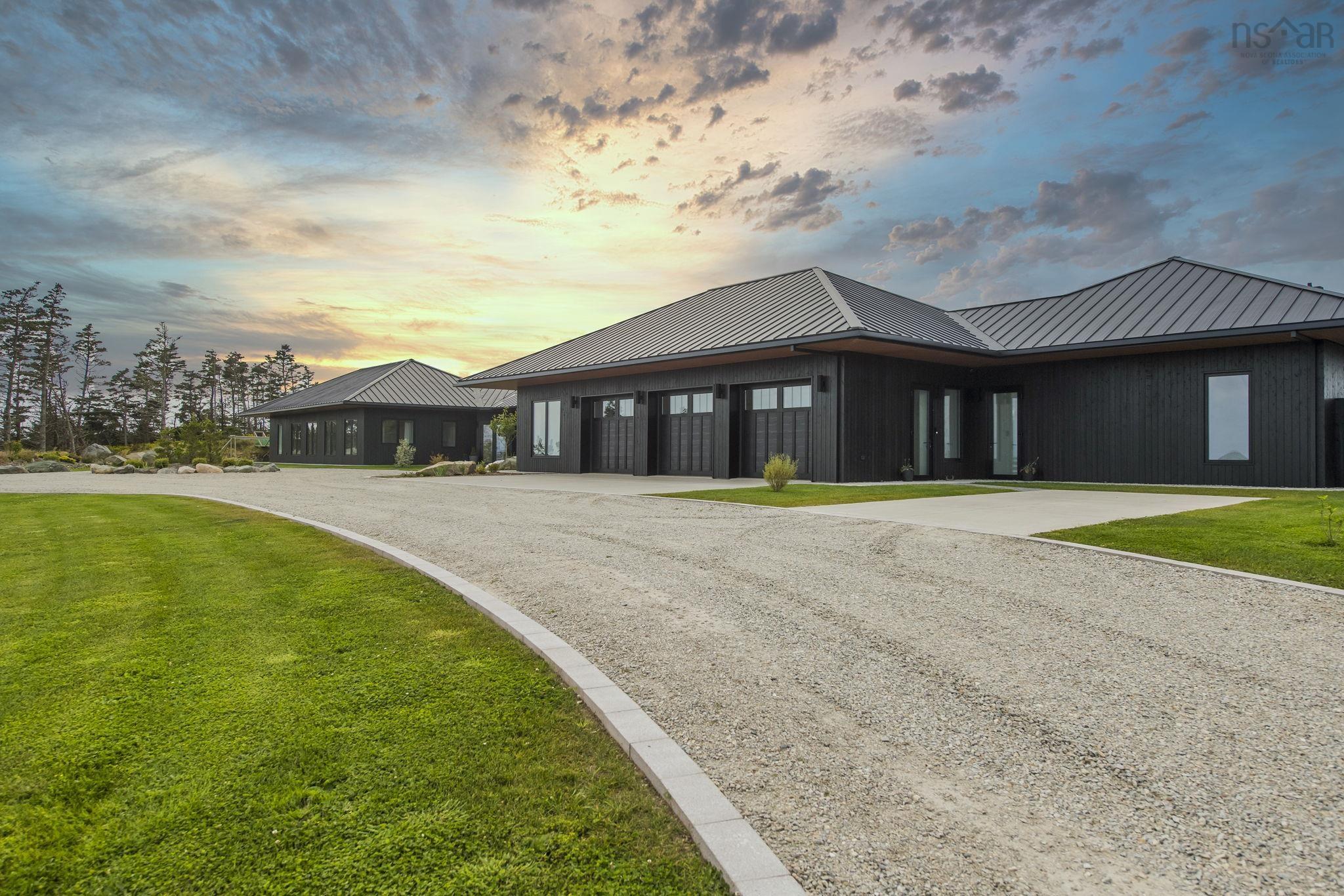 $3,950,000.00: 1766 Highway 304, Cape Forchu