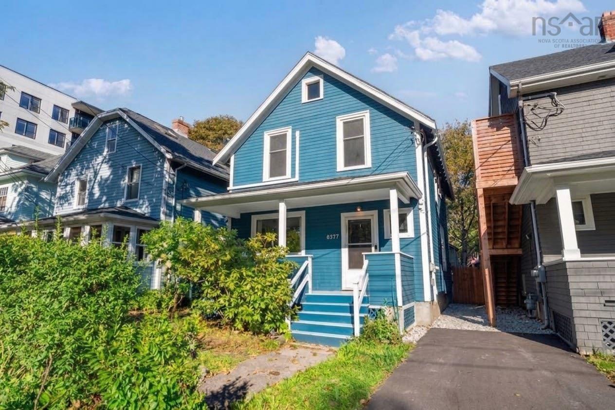 $735,000.00: 6377 North Street, Halifax