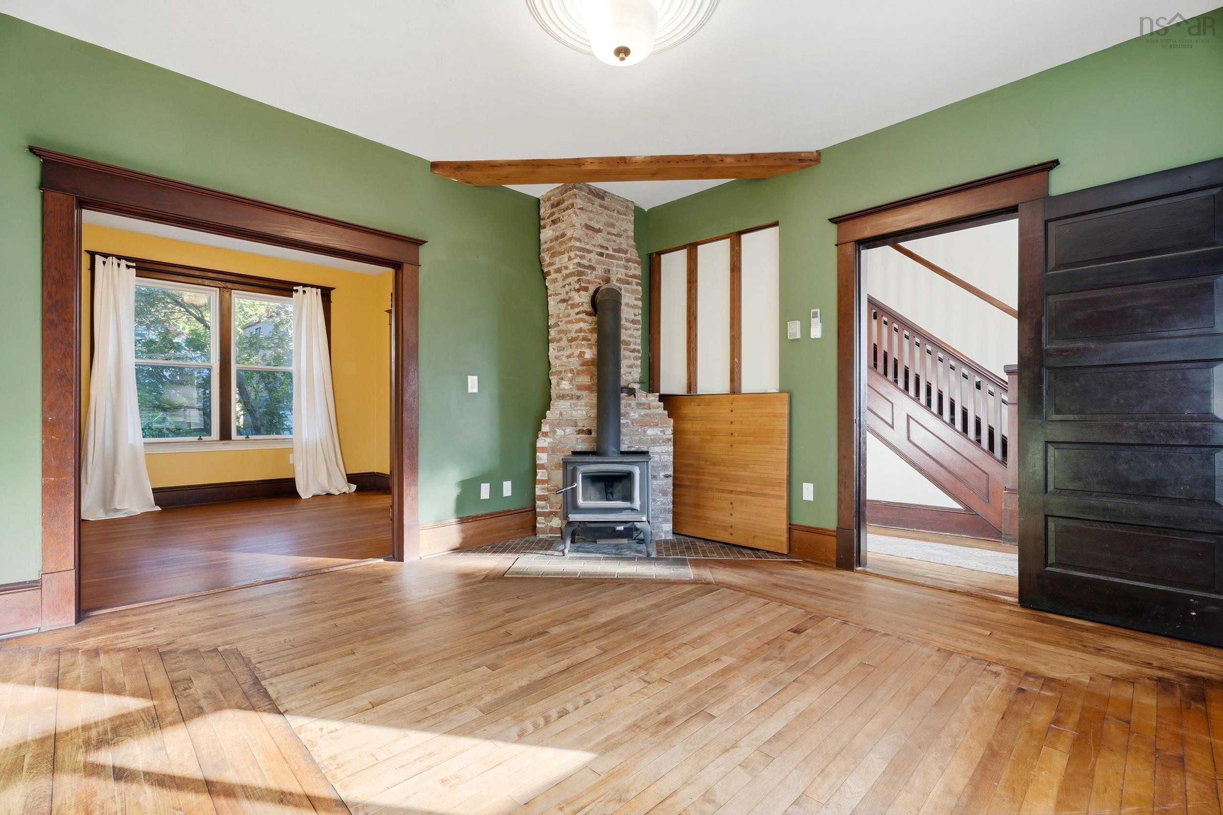 $735,000.00: 6377 North Street, Halifax