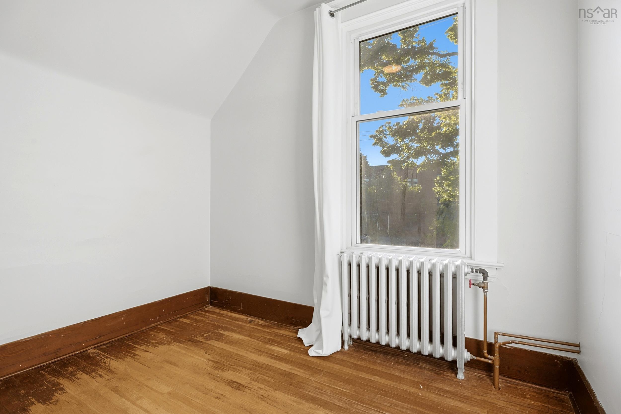 $735,000.00: 6377 North Street, Halifax