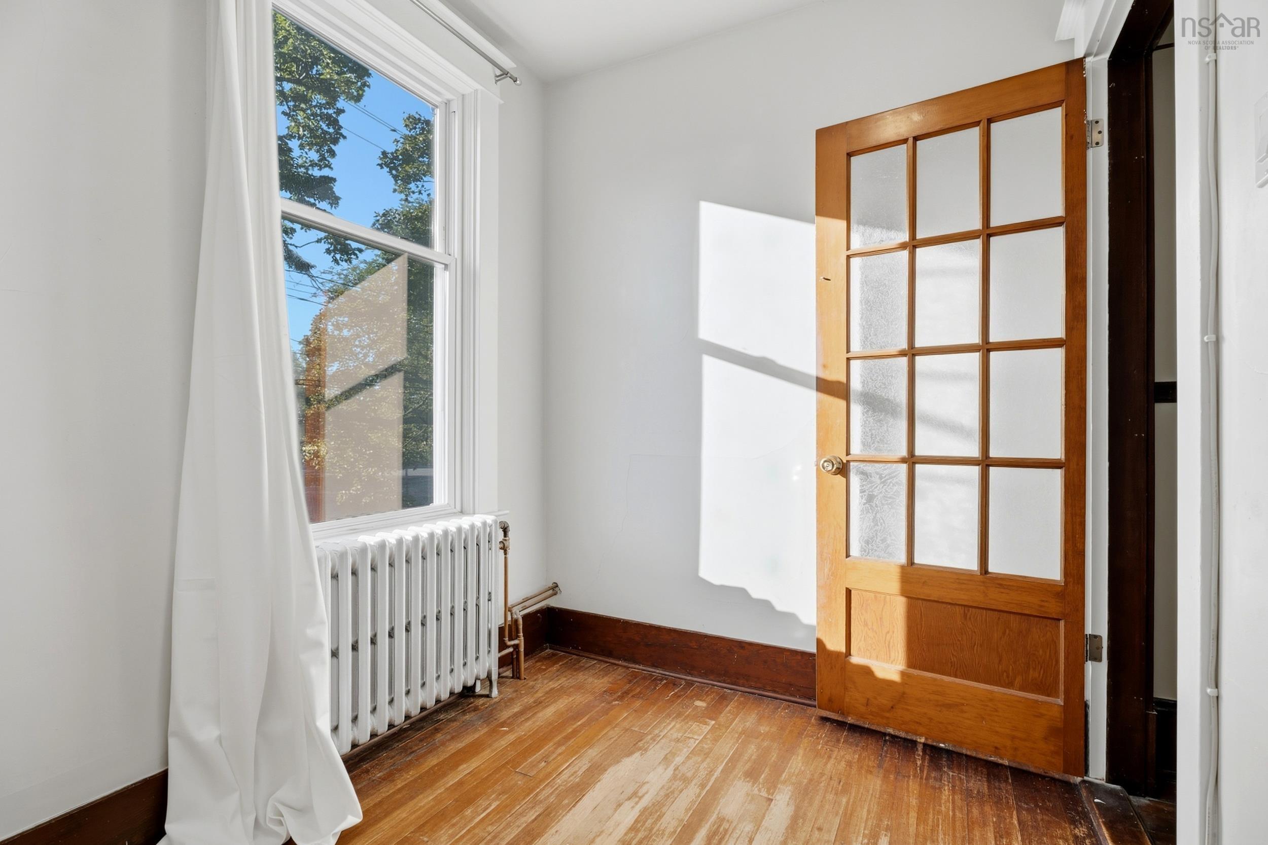 $735,000.00: 6377 North Street, Halifax