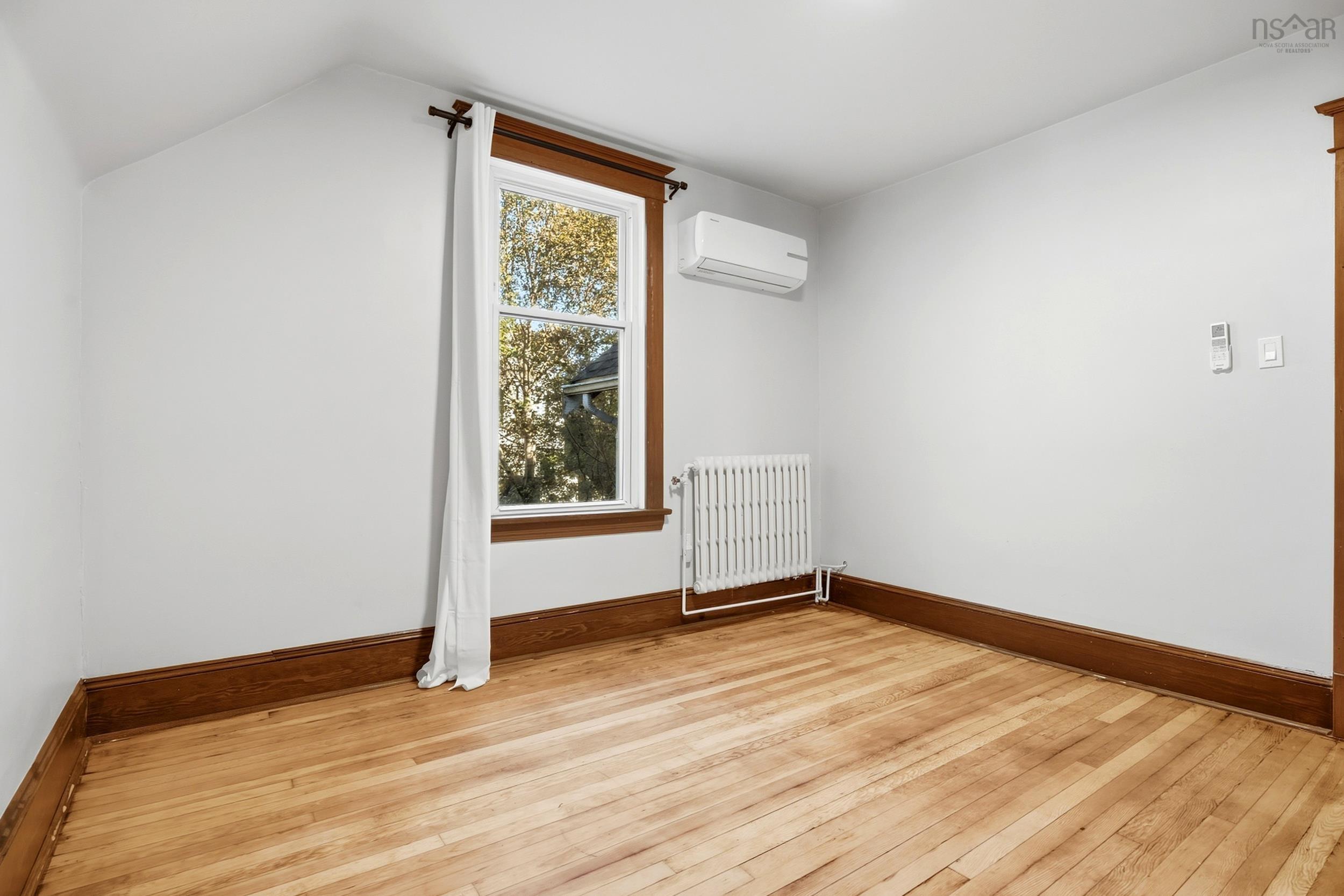 $735,000.00: 6377 North Street, Halifax