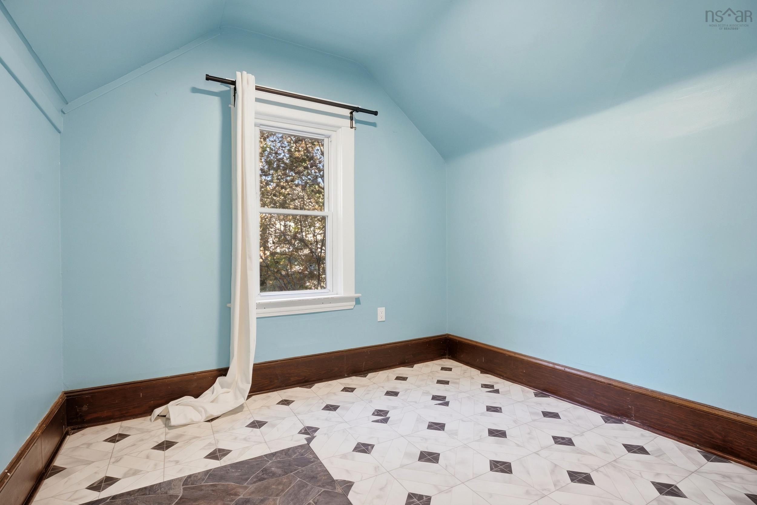 $735,000.00: 6377 North Street, Halifax